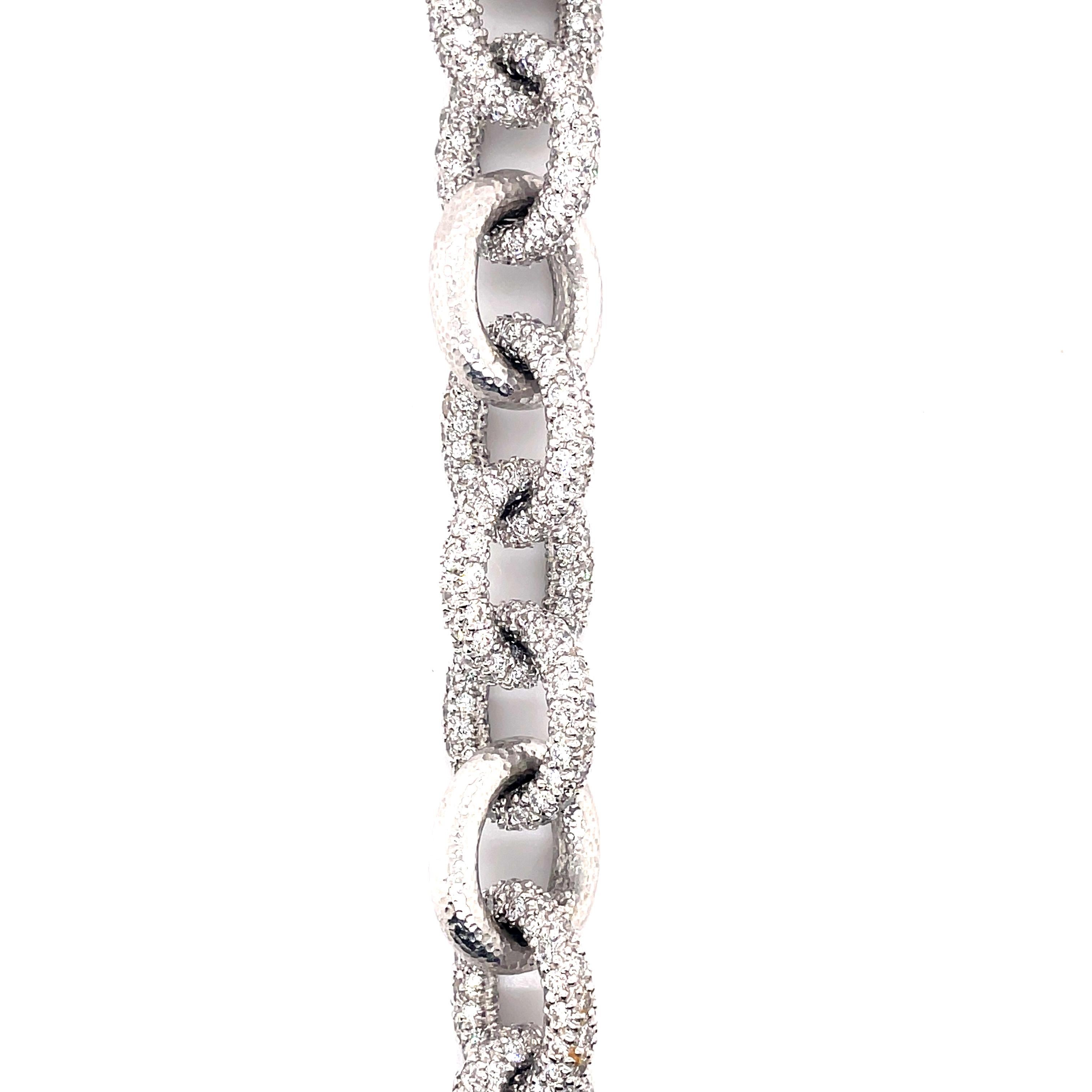 Round Cut 14.47 Carat Diamond Chain Pave and Hammer Finished Bracelet 18 Karat White Gold For Sale