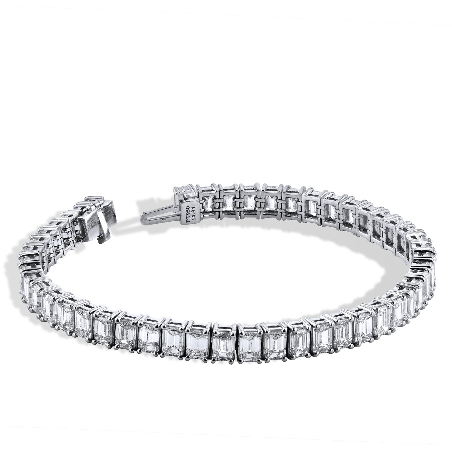 Taille émeraude Bracelet tennis en or blanc 18 carats avec diamants taille émeraude de 14,49 carats en vente