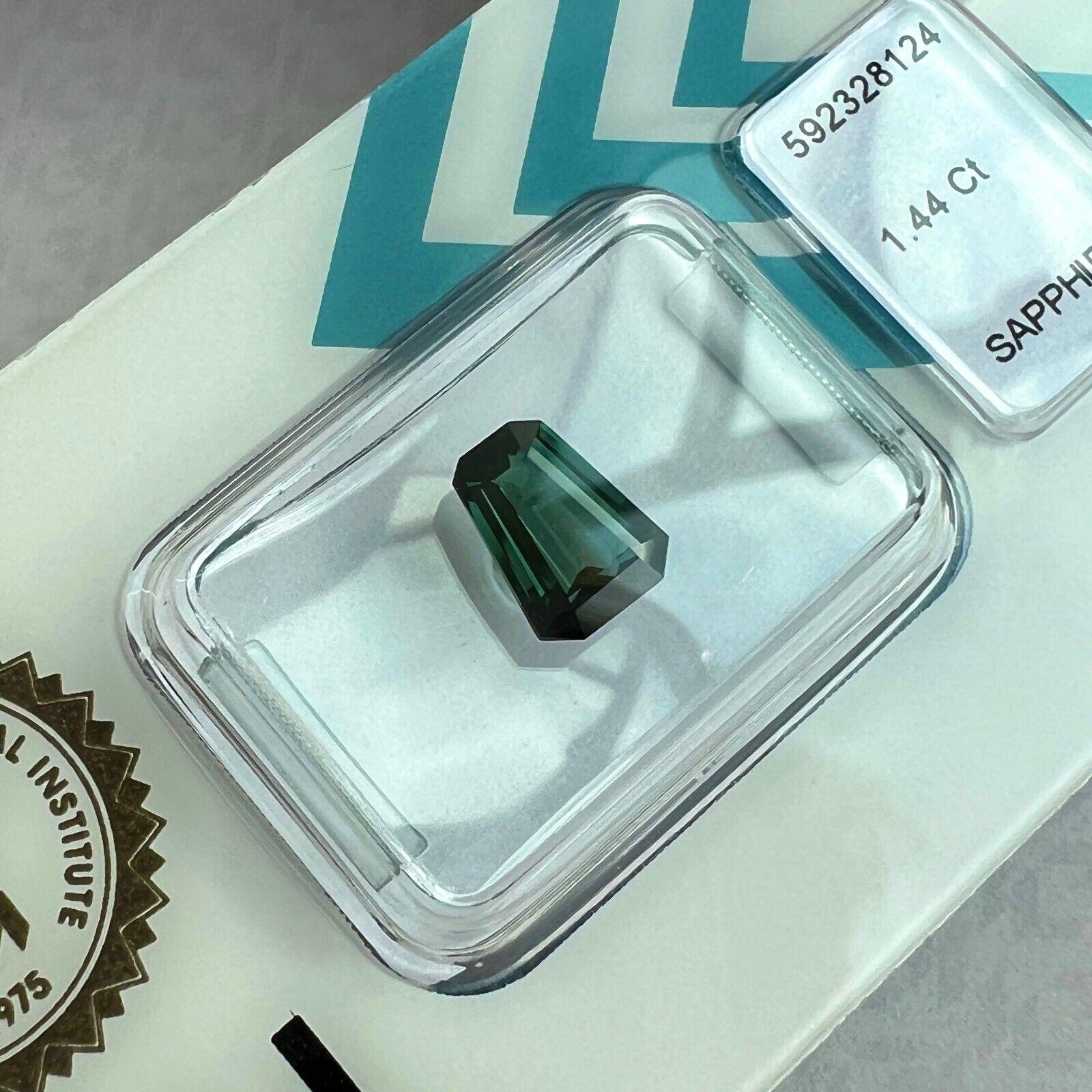 Taille émeraude 1.44ct Unique IGI Certified Green Blue Sapphire Untreated Fancy Emerald Cut (Saphir bleu vert non traité) en vente