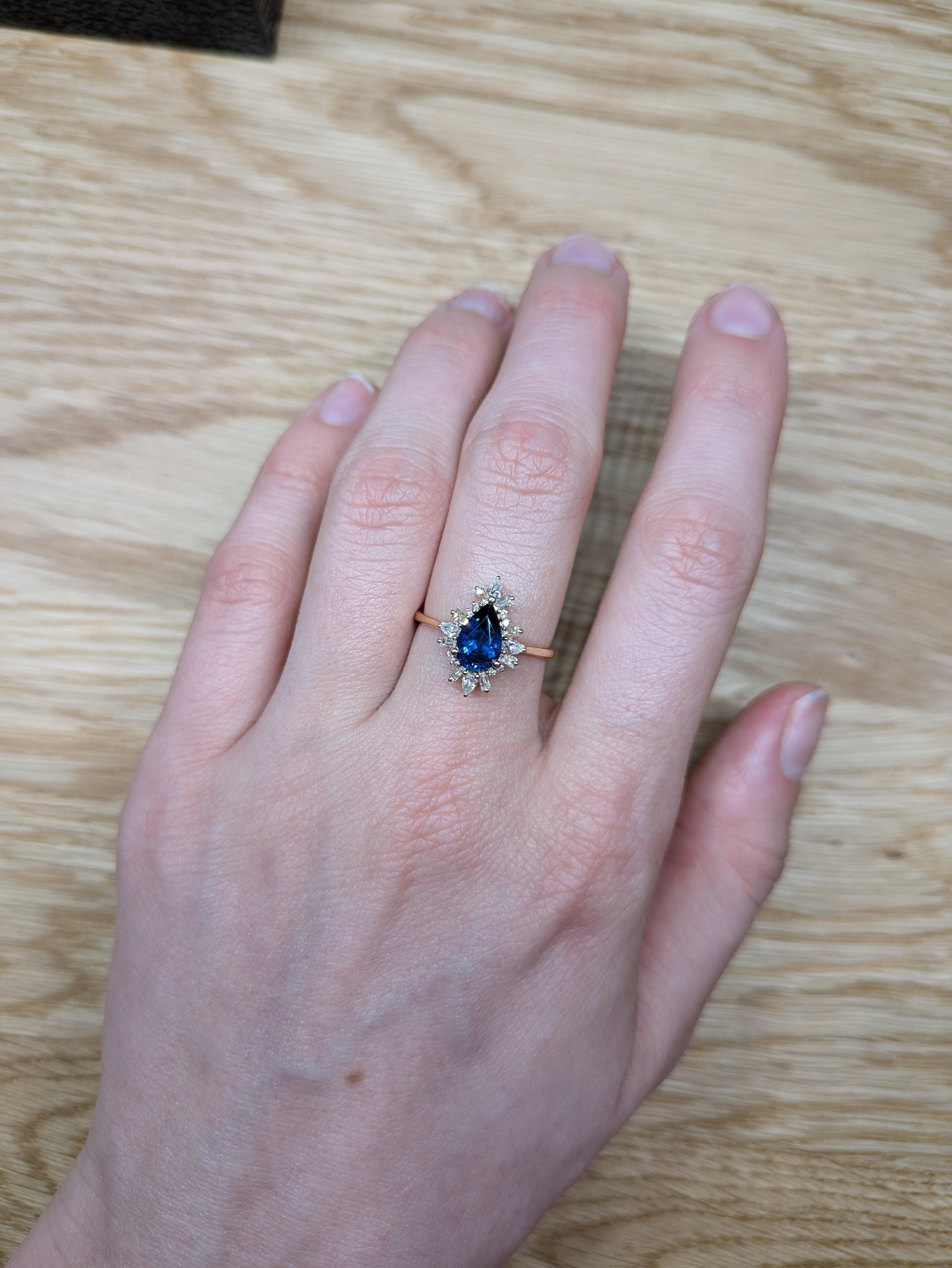 Women's 1.45 Carat Ceylon Blue Sapphire Ring w Natural Diamonds in Solid 14K Gold PE For Sale