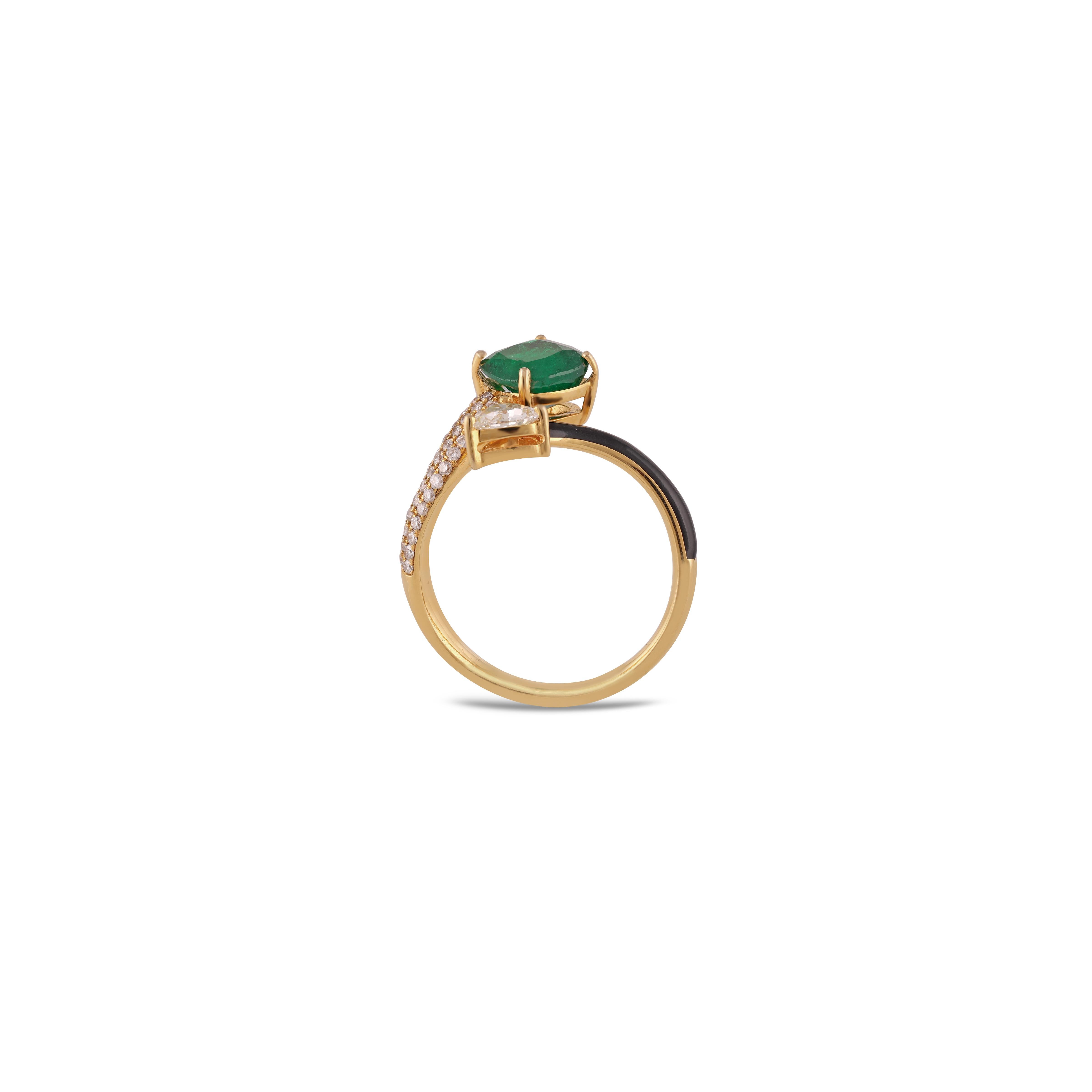 Contemporary 1.45 Carat Clear Zambian Emerald & Diamond Ring with Enamel & 18K Gold For Sale