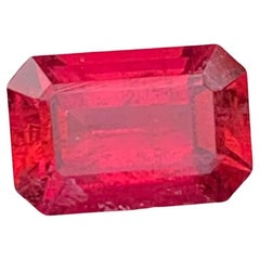 1,45 Karat Exquisiter loser Rubellit-Turmalin-Smaragd in Smaragdform für Schmuck