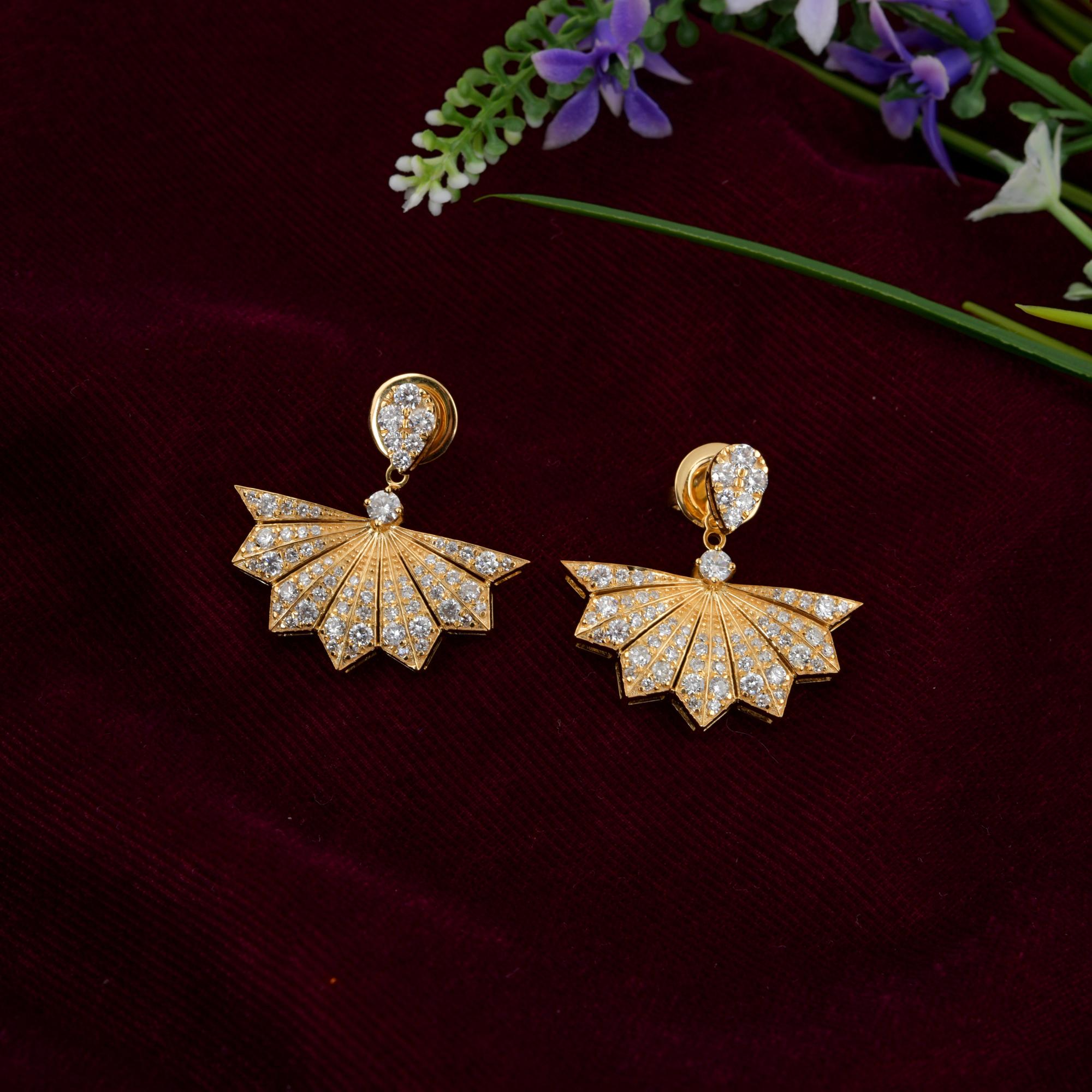 Modern 1.45 Carat HI/SI Diamond Yellow Gold Jacket Spider Web Earrings For Sale