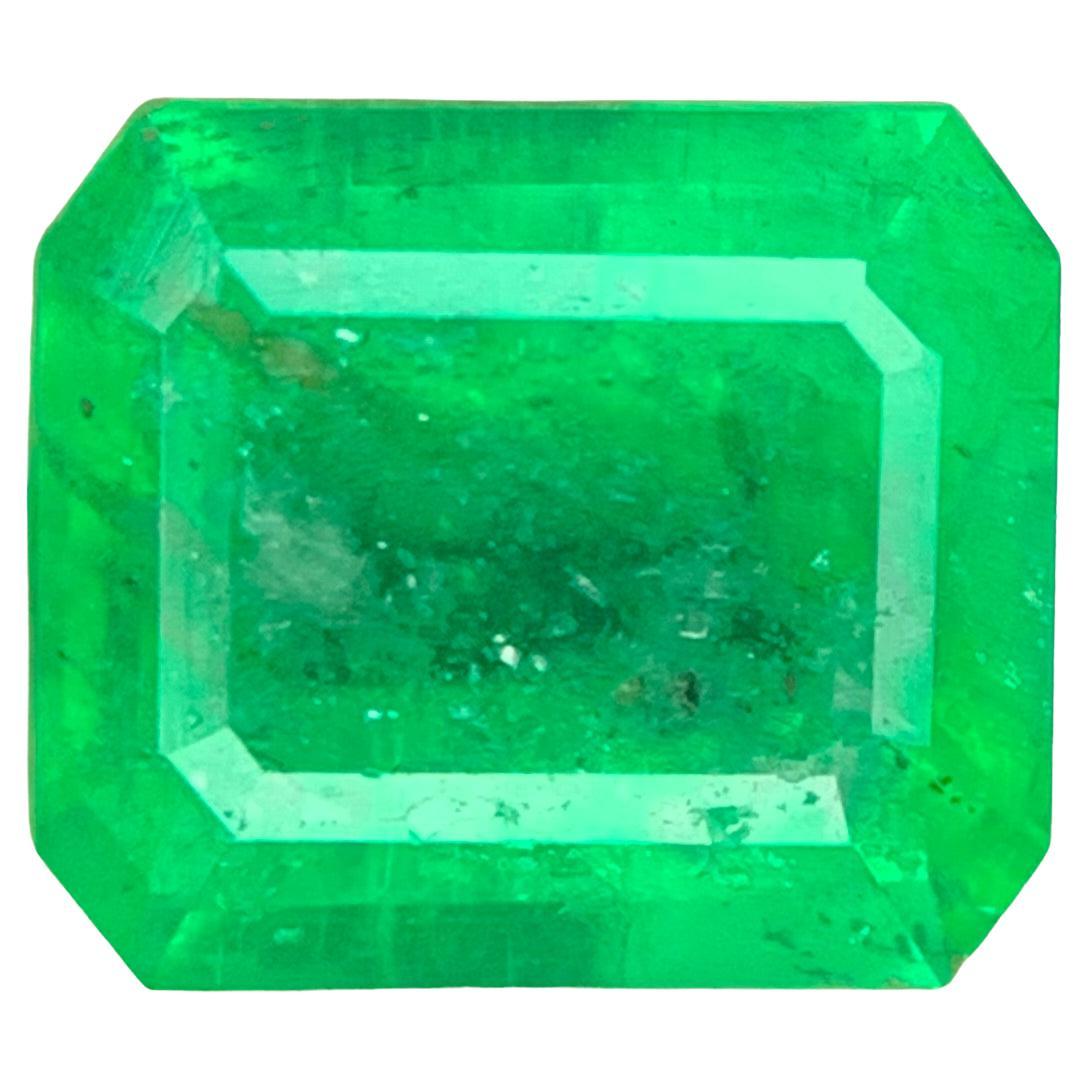 1.45 Carat Natural Loose Emerald Gemstone From Swat Valley, Pakistan For Sale