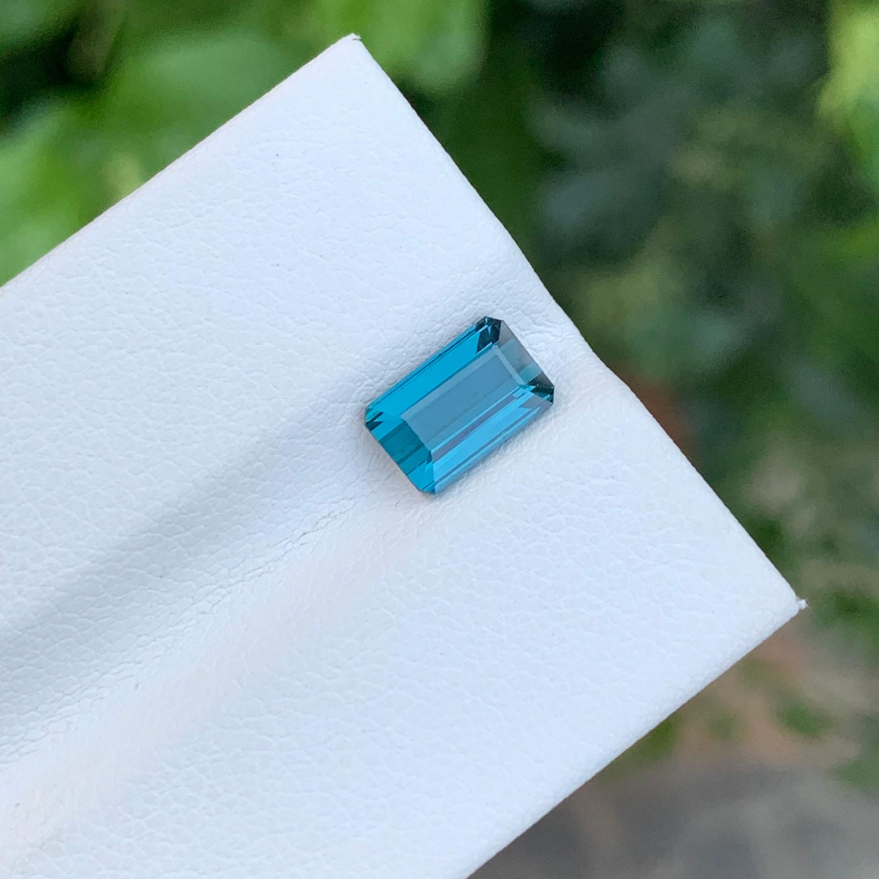 1,45 Karat natürlicher loser Indicolith Turmalin Smaragd Form Edelstein für Ring (Smaragdschliff) im Angebot