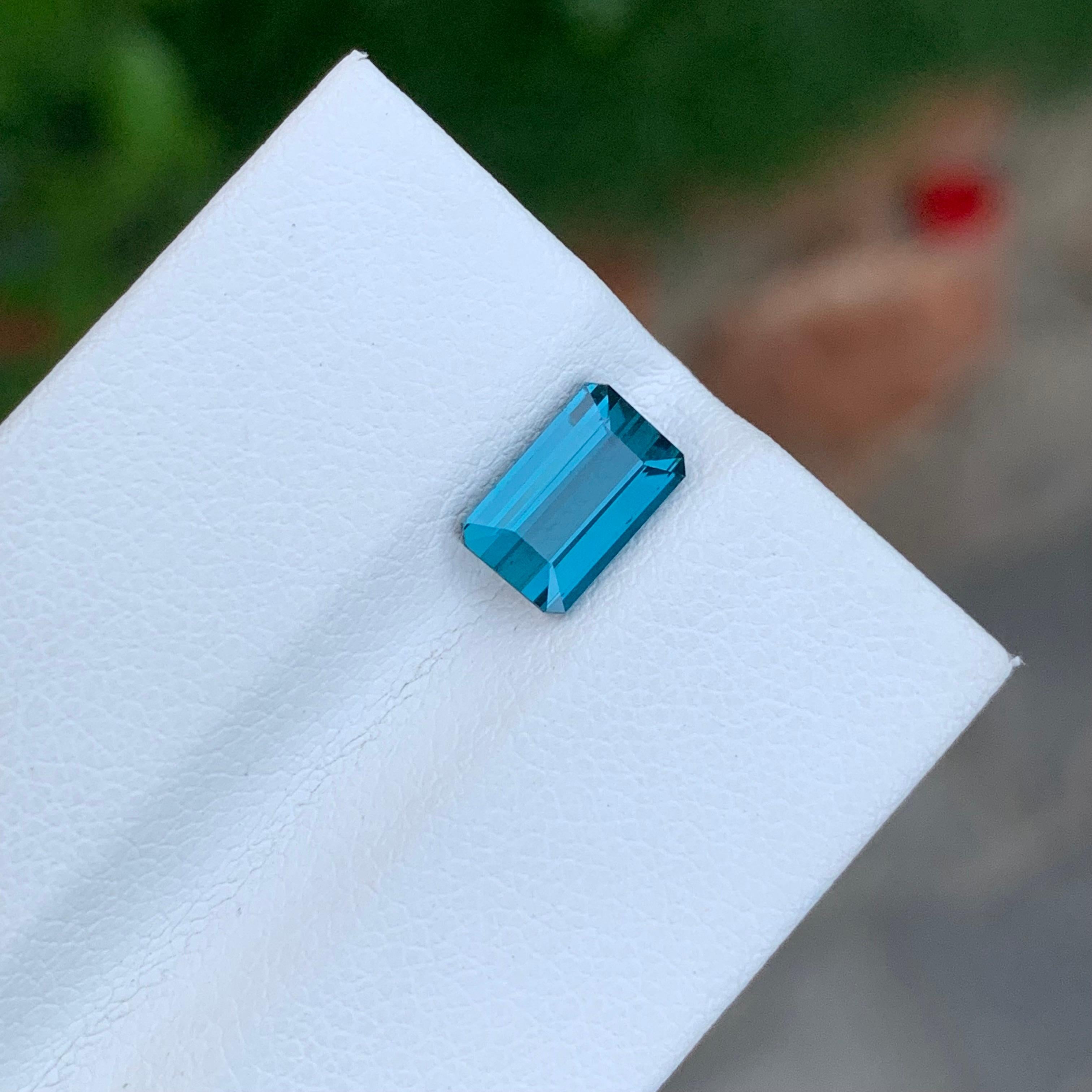 1,45 Karat natürlicher loser Indicolith Turmalin Smaragd Form Edelstein für Ring im Angebot 2