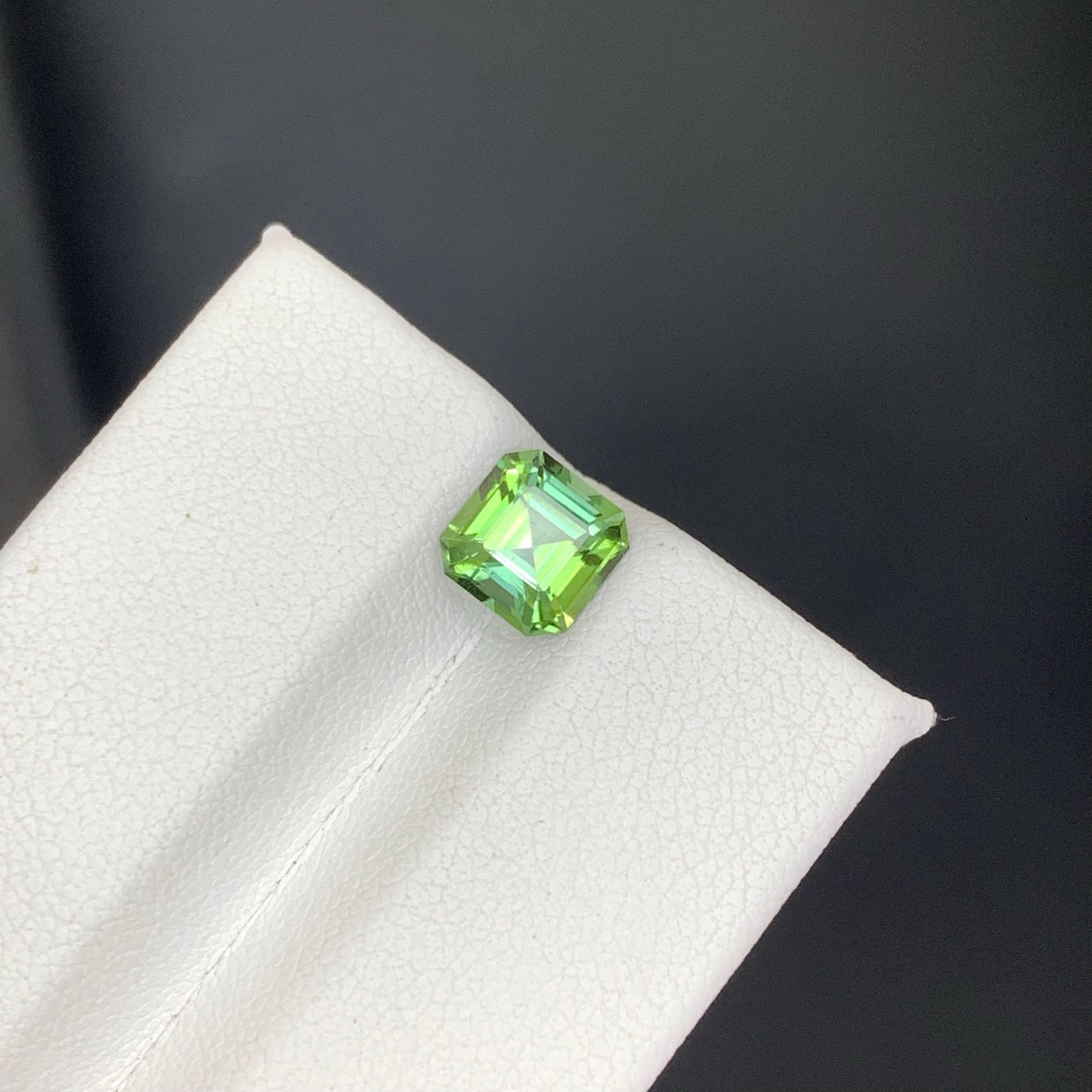 Gema afgana suelta de turmalina verde clara natural de 1,45 quilates, talla Asscher en venta 4