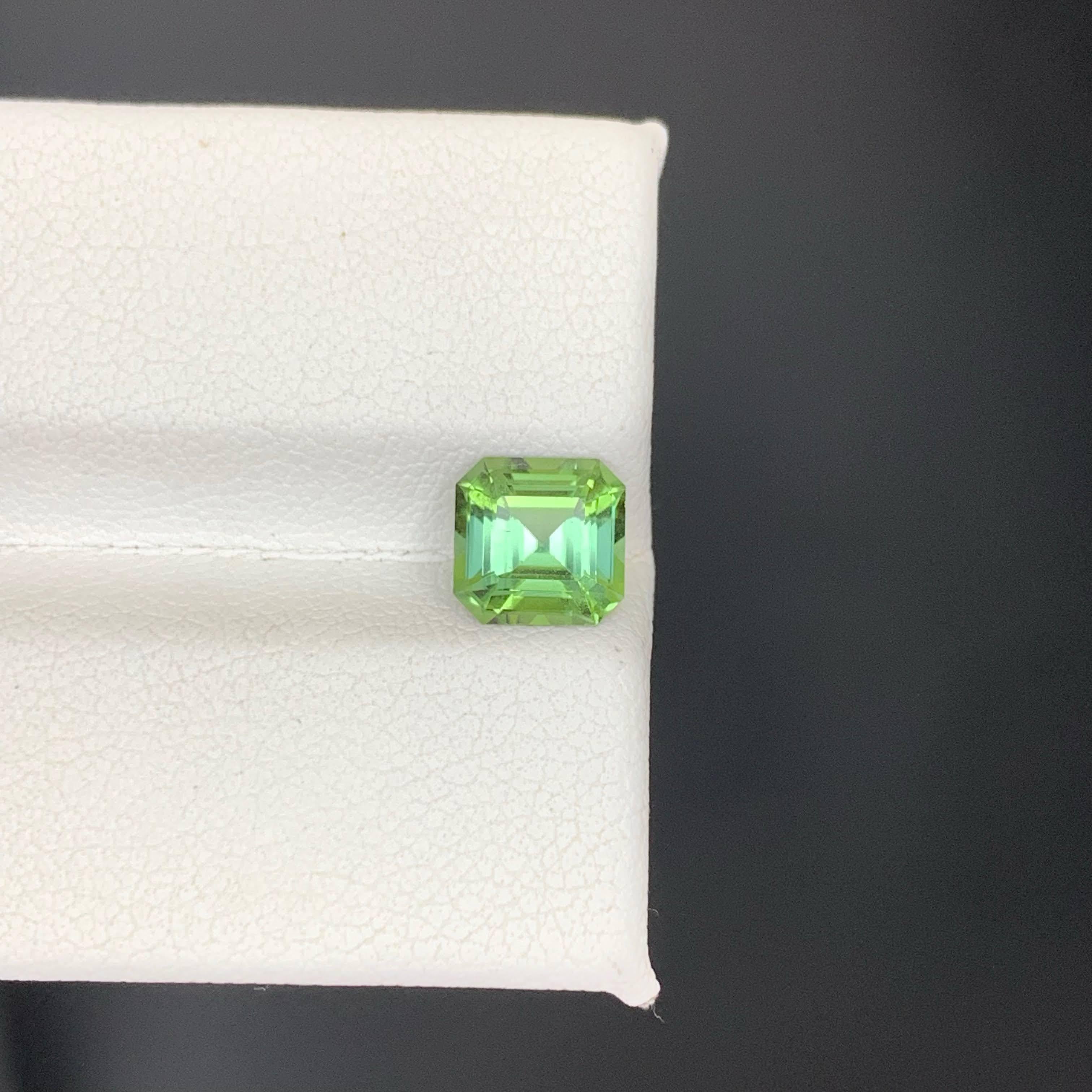 Gema afgana suelta de turmalina verde clara natural de 1,45 quilates, talla Asscher en venta 5