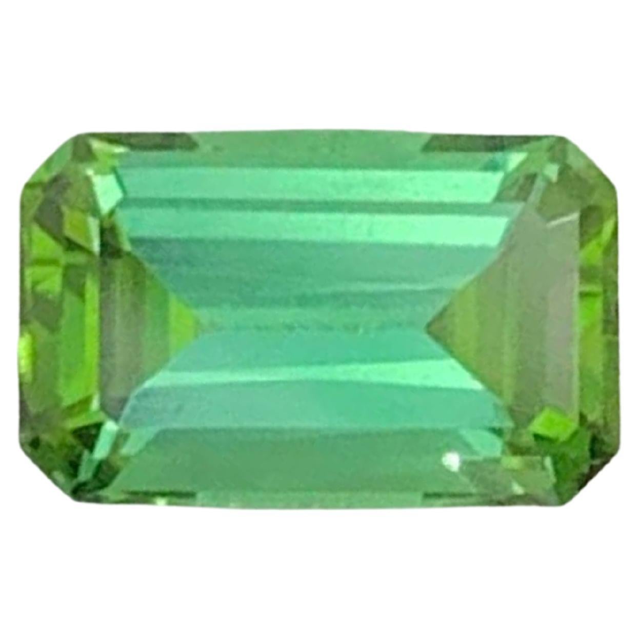 1.45 Carat Natural Loose Light Green Tourmaline Emerald Cut Afghan Gemstone (pierre précieuse afghane)