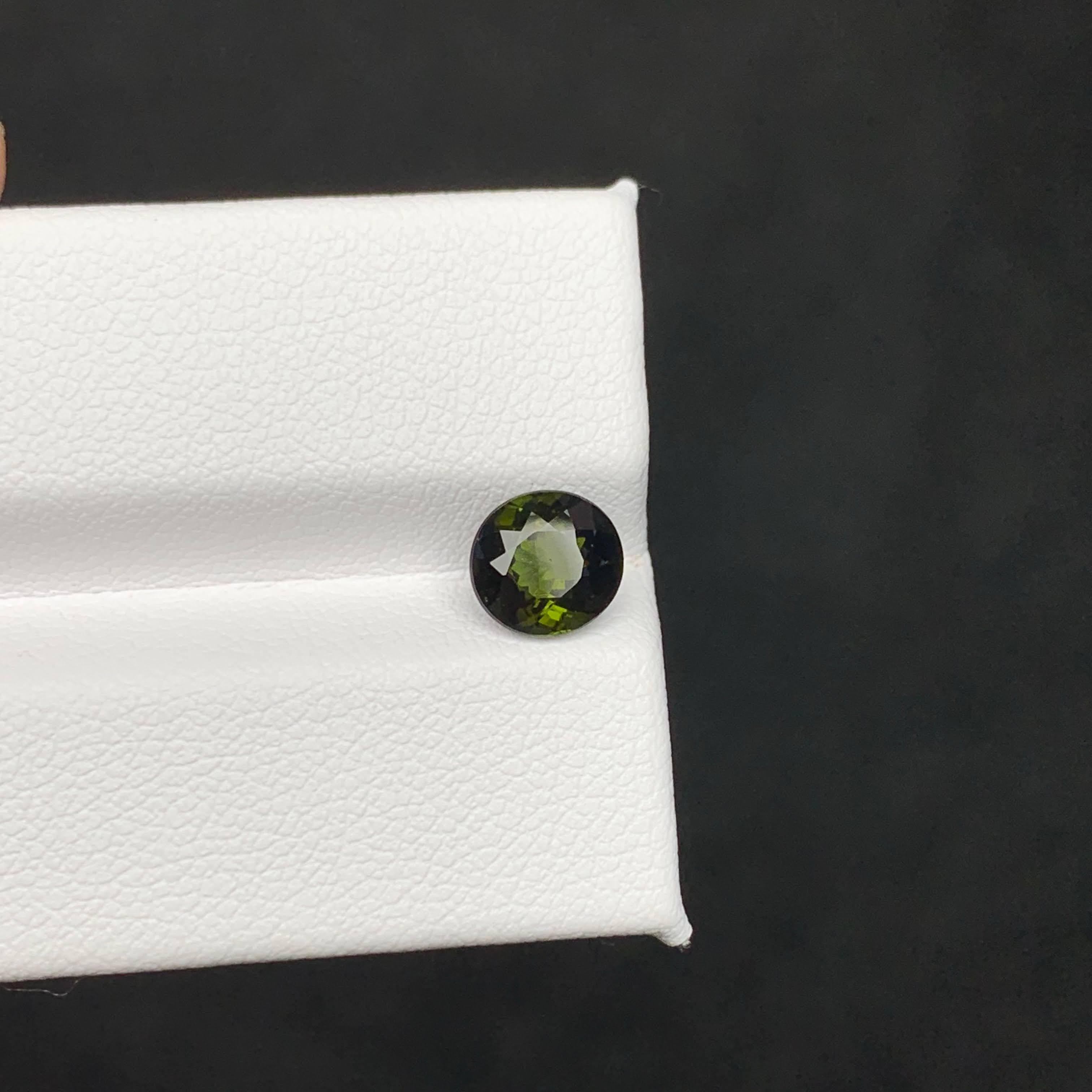 Weight 1.45 carat 
Dimensions 7.0x6.8x4.8mm
Treatment None
Origin Africa 
Clarity VVS 
Shape Cut Round 




Discover the beauty of this 1.45 Carat Natural Loose Parti Sapphire, a unique gemstone sourced from Madagascar, renowned for its rare and