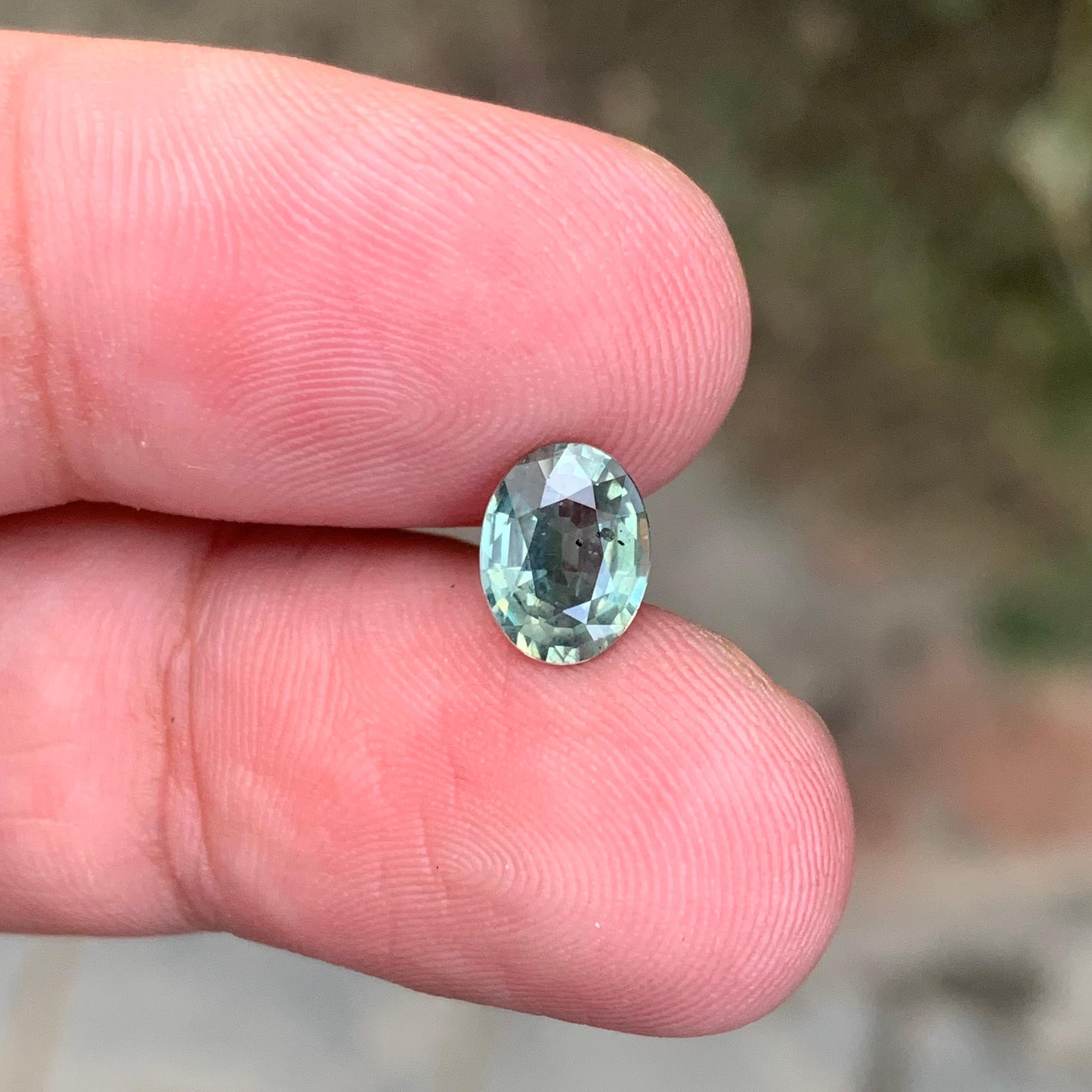 1.45 Carat Natural Loose Teal Sapphire Oval Shape Gemstone (Saphir sarcelle en vrac de forme ovale) en vente 5