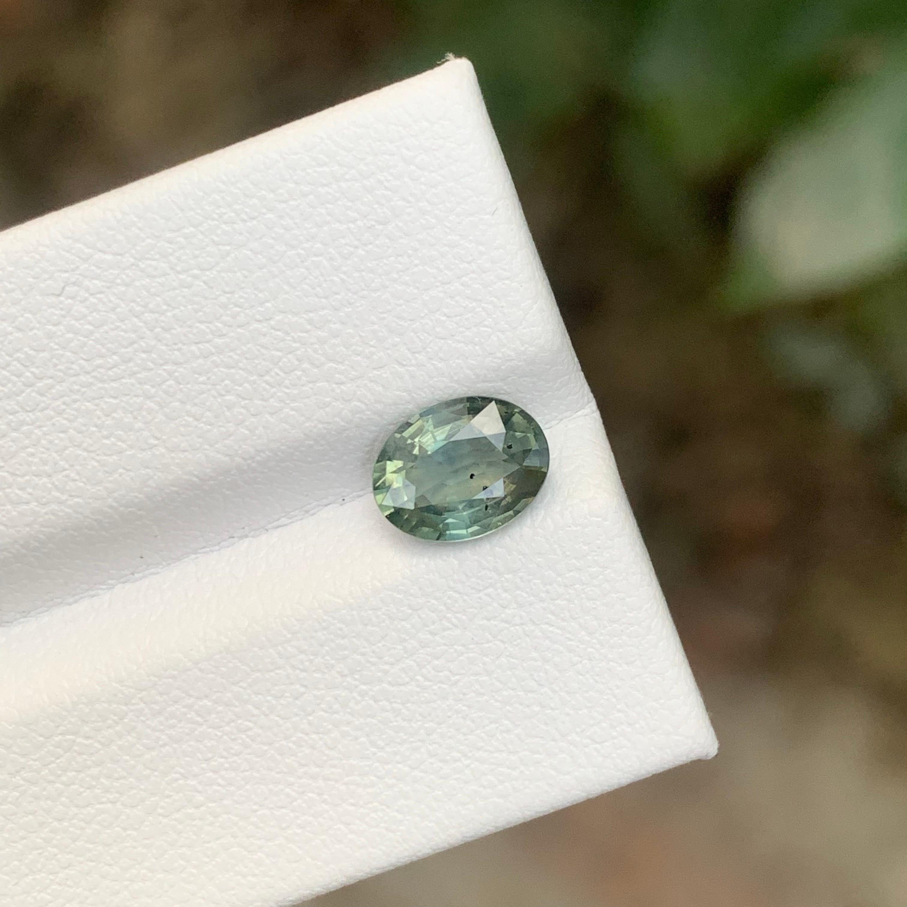 1.45 Carat Natural Loose Teal Sapphire Oval Shape Gemstone (Saphir sarcelle en vrac de forme ovale) Unisexe en vente
