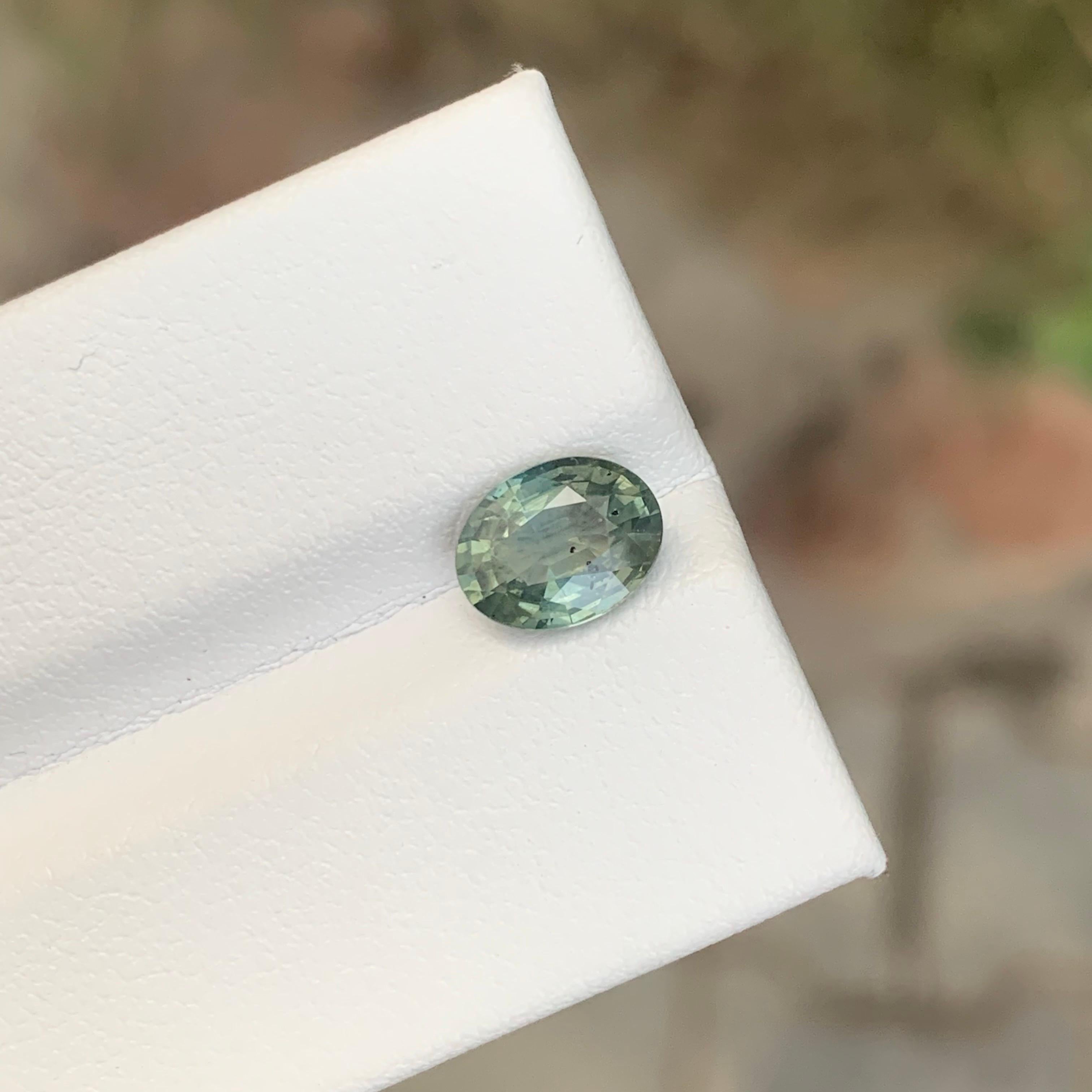 1.45 Carat Natural Loose Teal Sapphire Oval Shape Gemstone (Saphir sarcelle en vrac de forme ovale) en vente 1