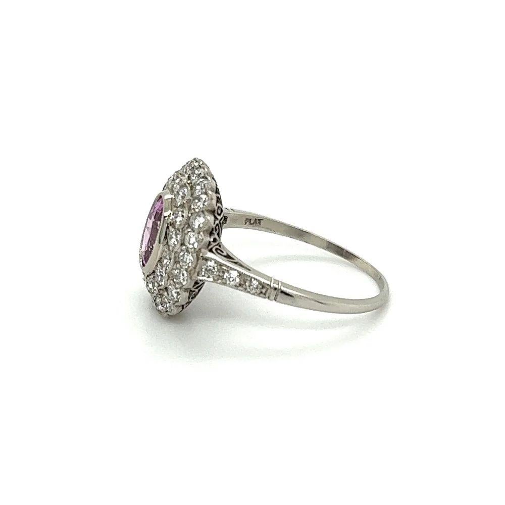 1,45 Karat Oval Rosa Saphir und OEC Diamant Vintage Platin Doppel Halo Ring Damen im Angebot