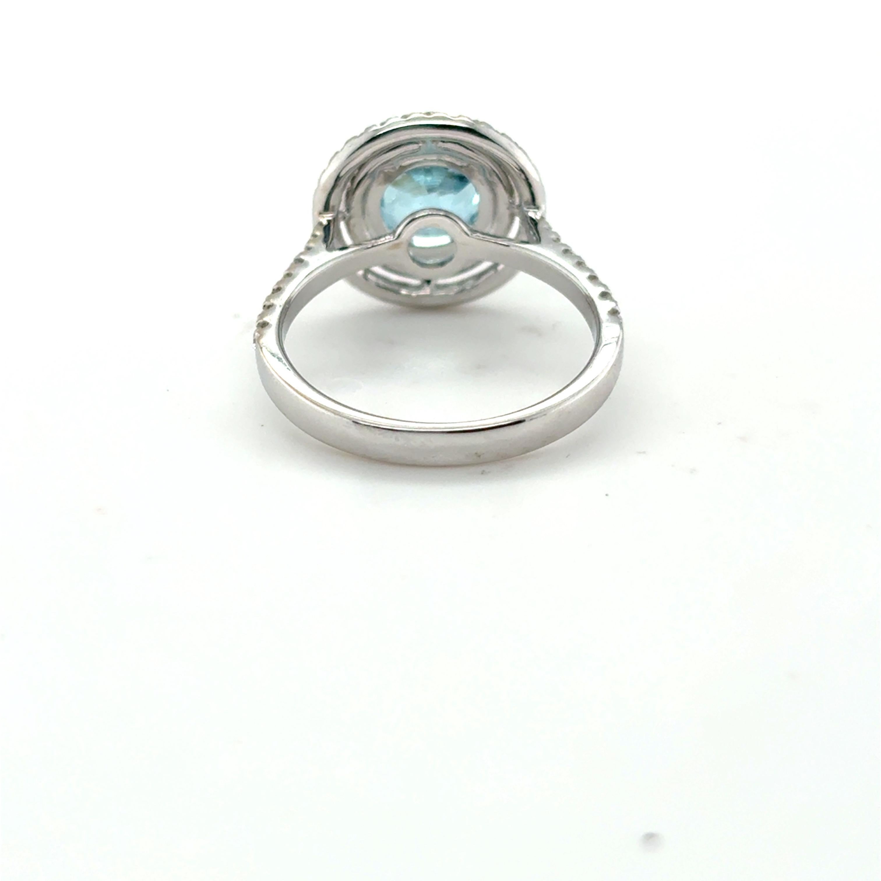 Bague à diamant aigue-marine de 1,45 carat à taille ronde Neuf - En vente à Trumbull, CT