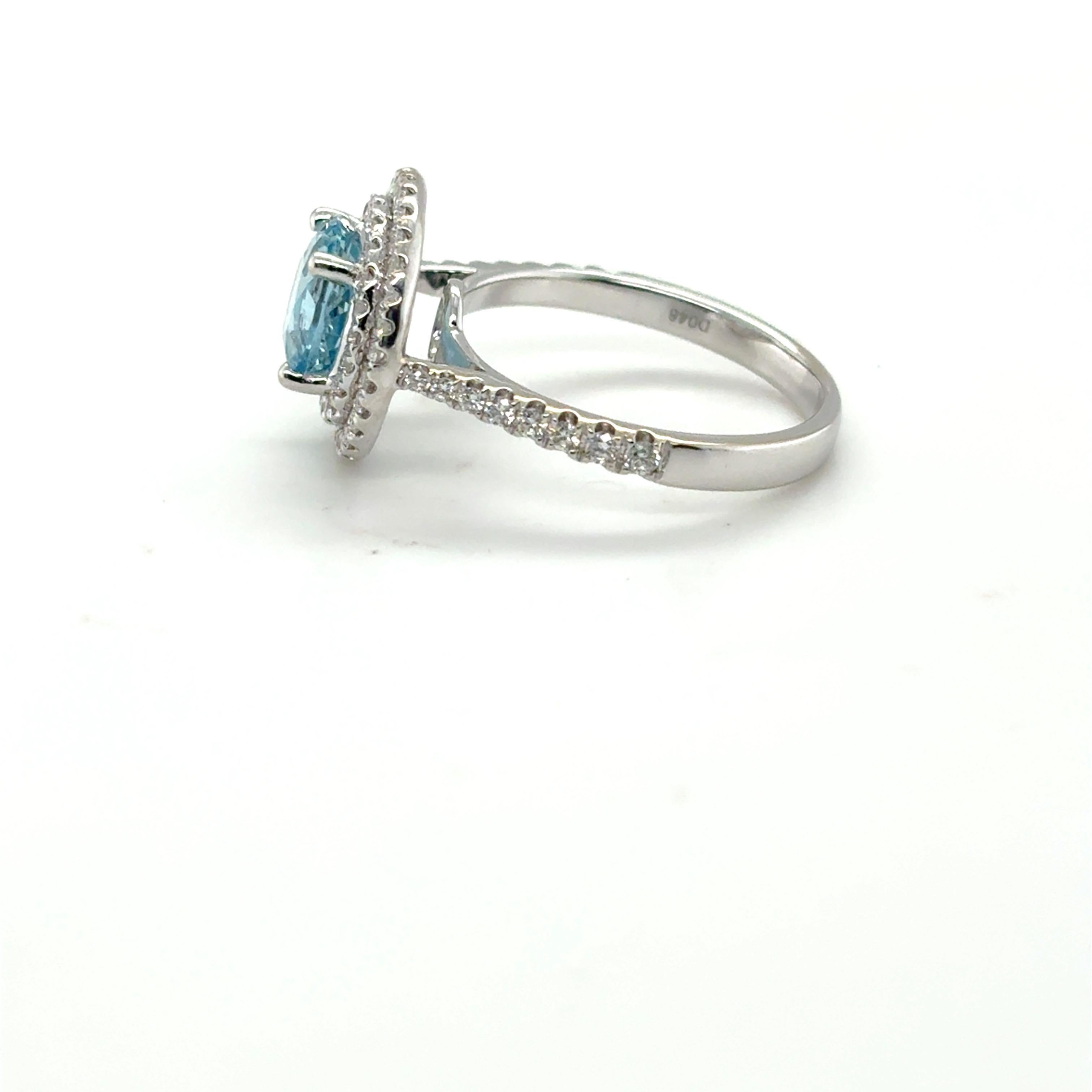 Bague à diamant aigue-marine de 1,45 carat à taille ronde en vente 1