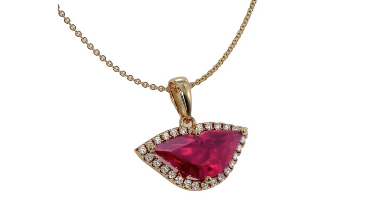 
1.45 Carat Ruby Necklace stands out with 27 White Diamonds and also its from Sri Lanka where they are known for top quality . This can be in White Gold too.


Sri Lanka is an island nation to the south-east of the Indian peninsula.

Sri Lanka has
