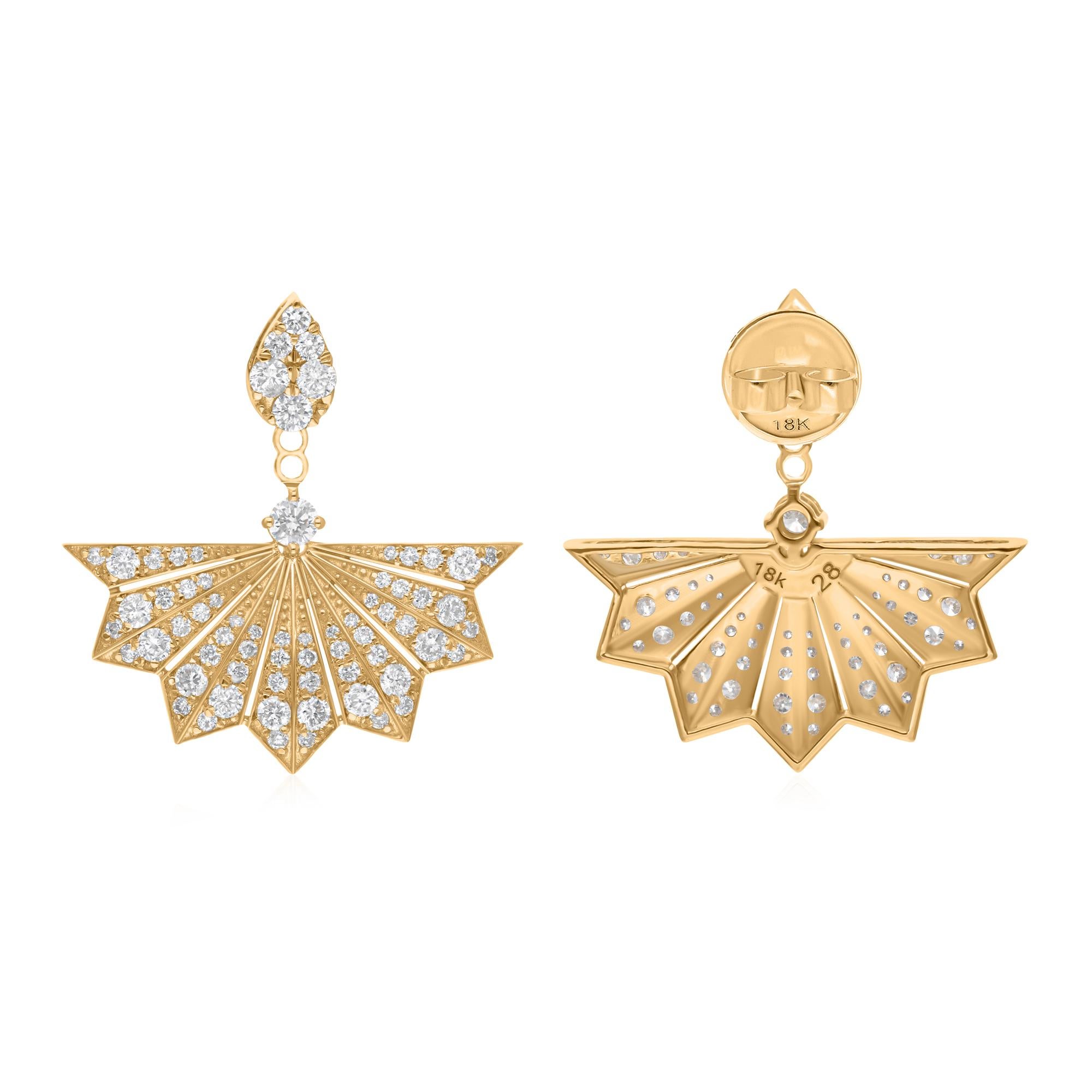 Fundidos en oro de 18 quilates, estos exquisitos pendientes están engastados con 1,45 quilates de brillantes diamantes.

SIGUE LA TIENDA DE SPECTRUM JEWELS para ver la última colección y piezas exclusivas. Spectrum Jewels se enorgullece de ser uno
