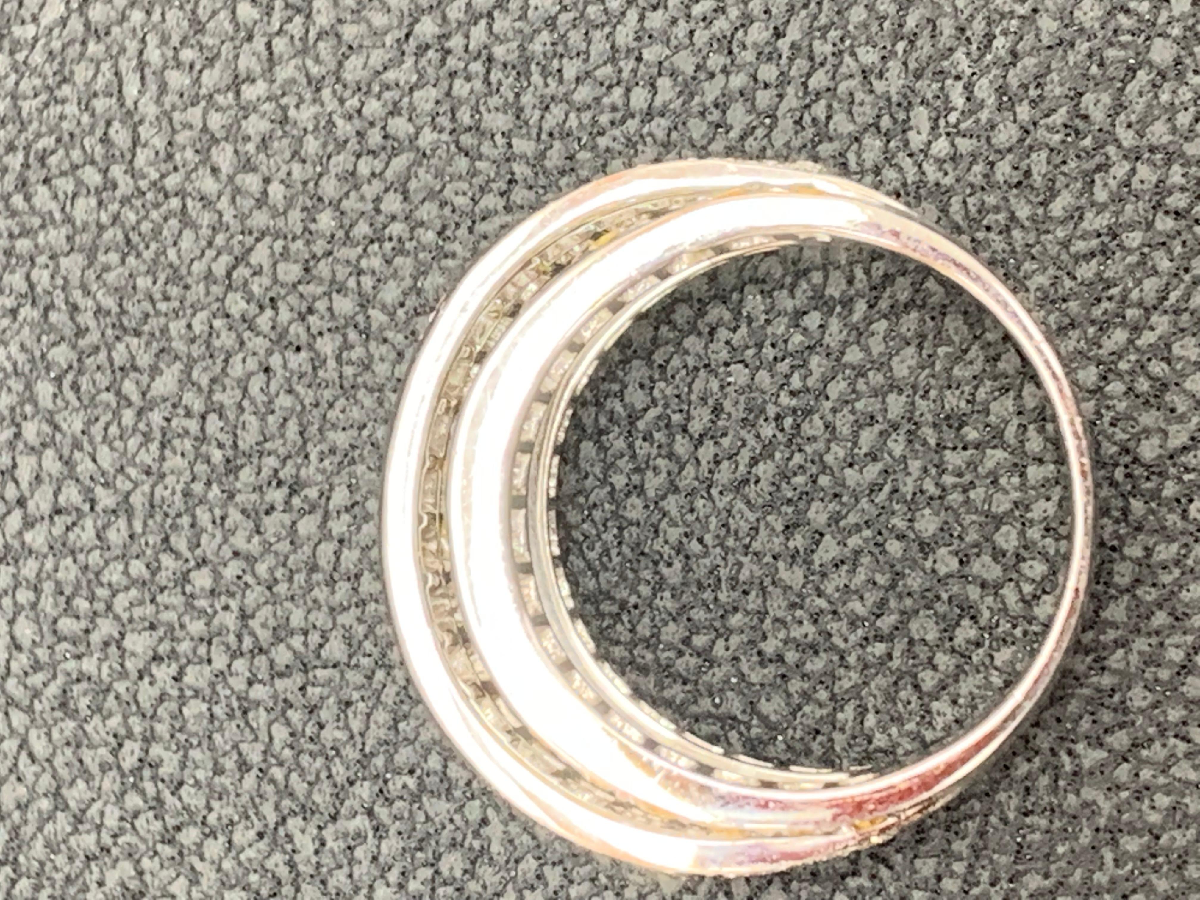 Anello moda con zaffiro giallo e diamante da 1,45 carati in oro bianco 18 carati In condizioni Nuovo in vendita a NEW YORK, NY