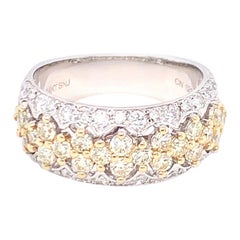 Anello a fascia con diamanti bianchi e gialli da 1,45 carati in oro bianco 14K
