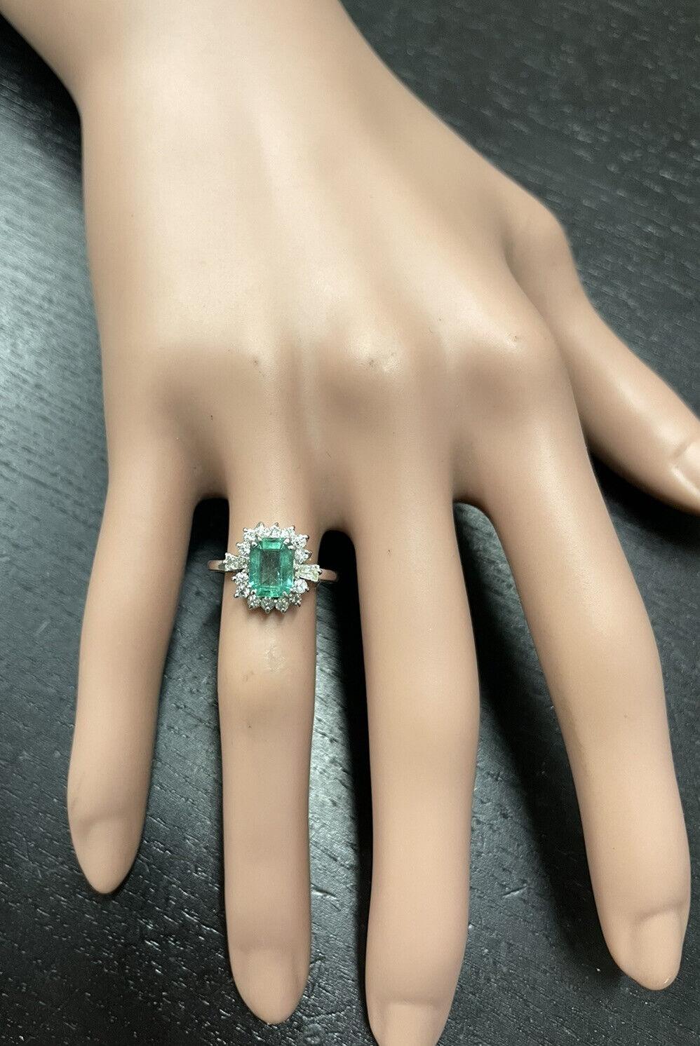 Women's 1.45 Carats Natural Emerald and Diamond 14K Solid White Gold Ring For Sale