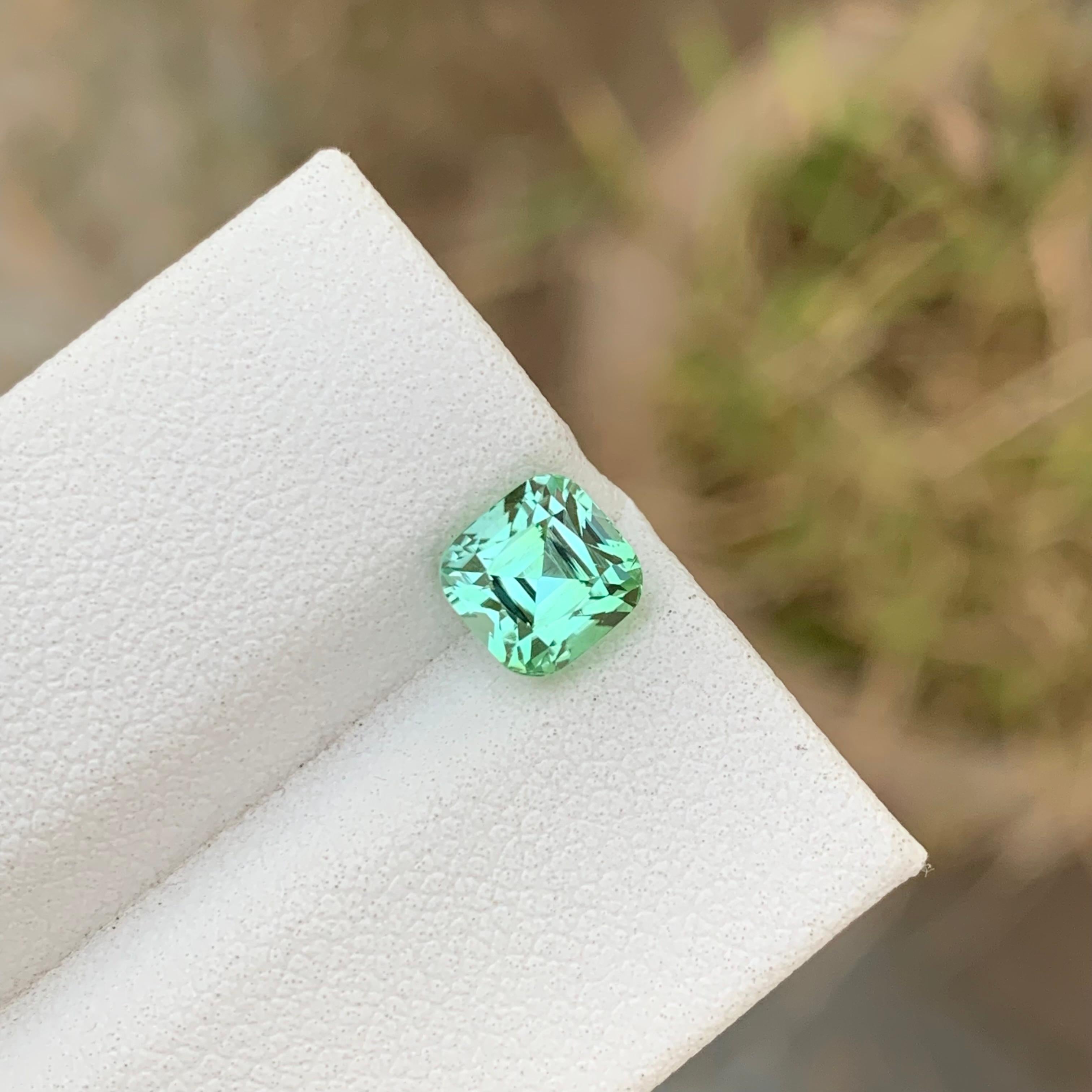 1.45 Carats Natural Loose Mint Green Tourmaline Ring Gemstone  In New Condition For Sale In Peshawar, PK