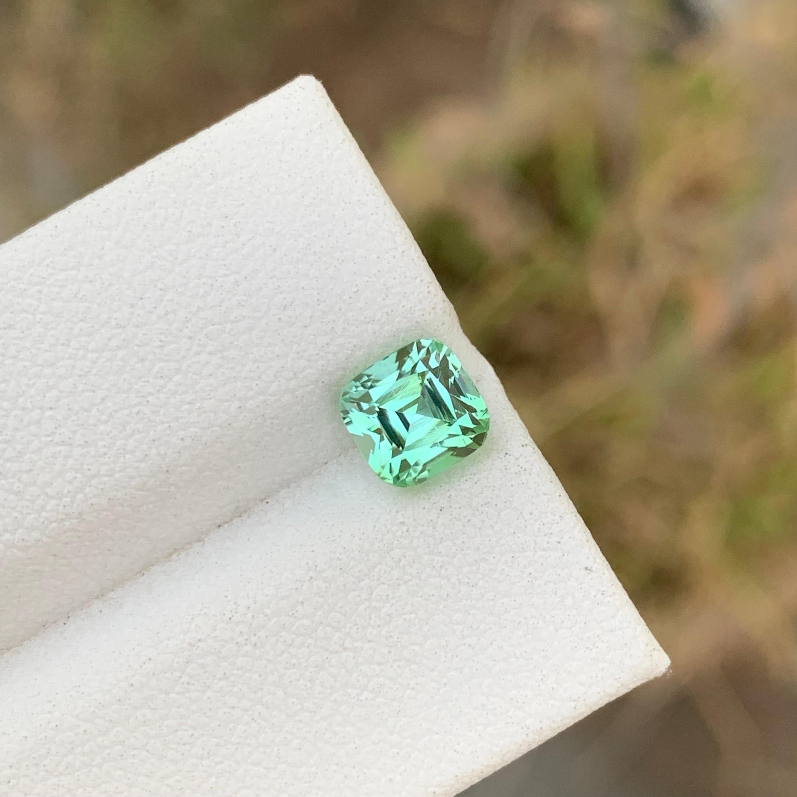 1.45 Carats Natural Loose Mint Green Tourmaline Ring Gemstone  For Sale 1