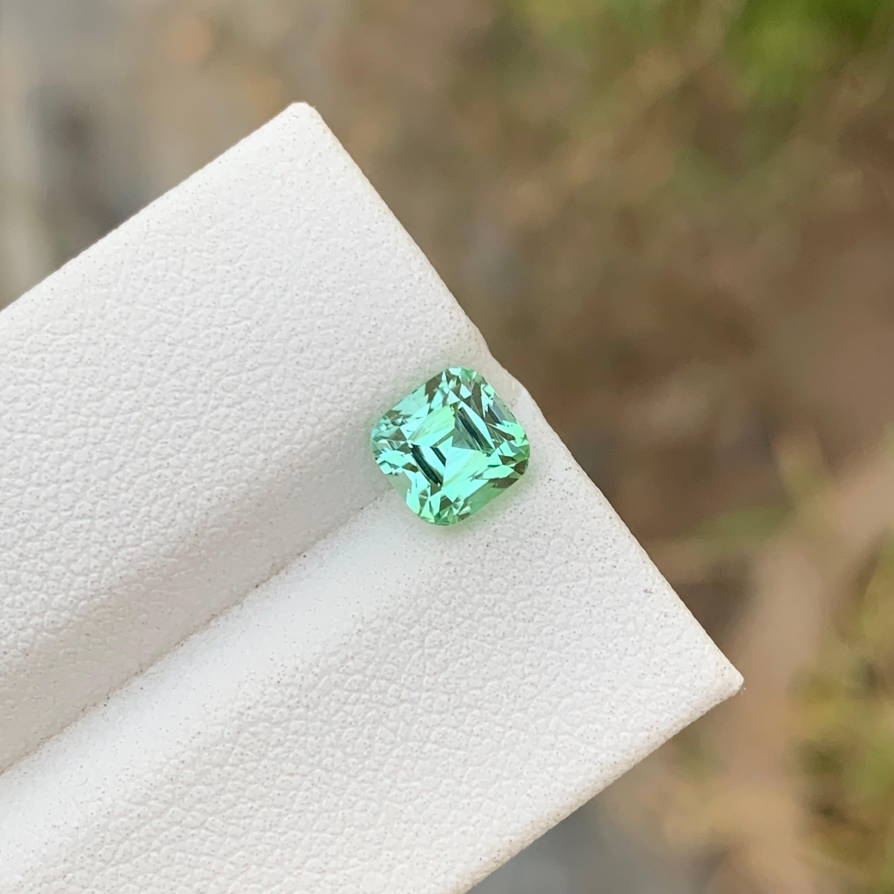 1.45 Carats Natural Loose Mint Green Tourmaline Ring Gemstone  For Sale 3