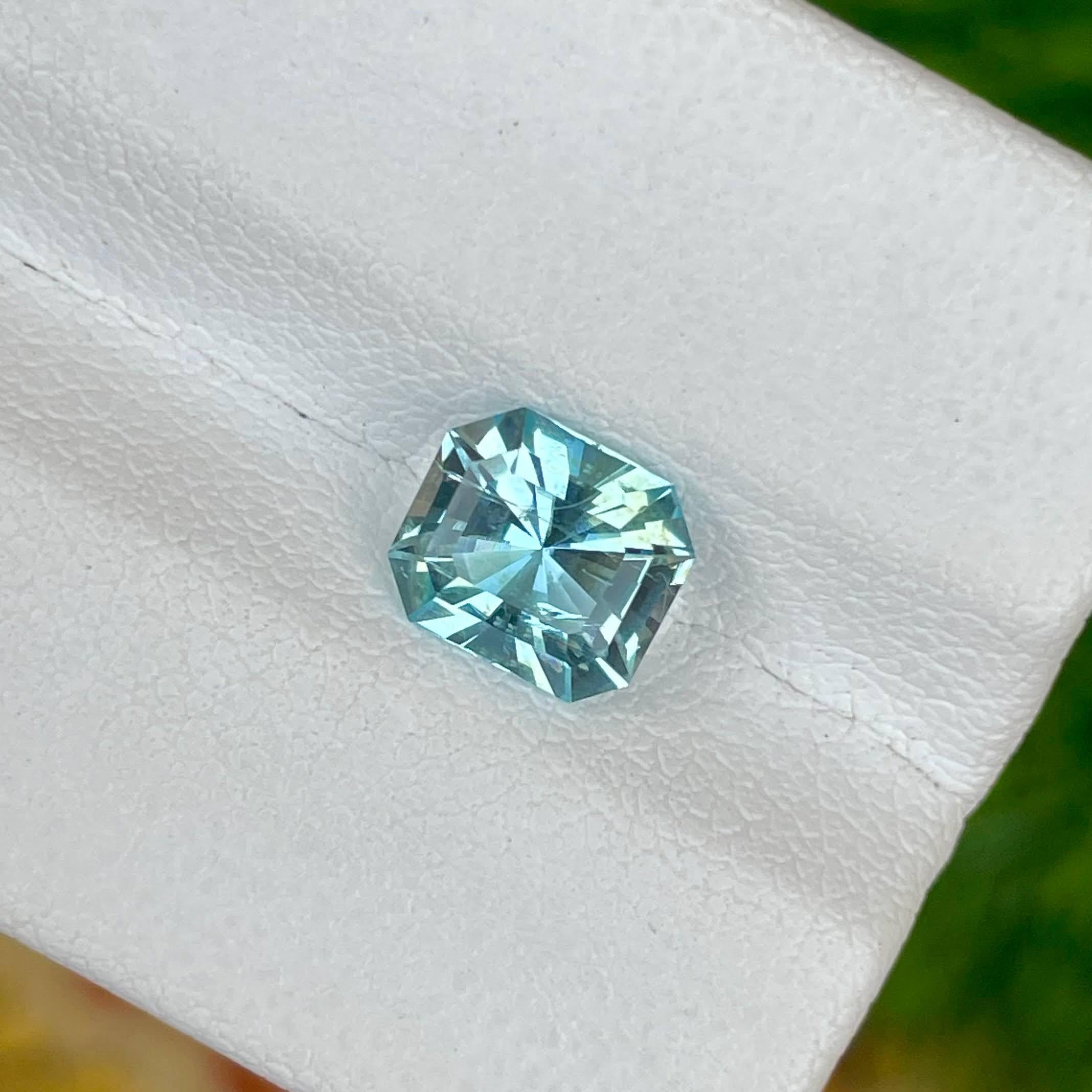 1,45 Karat meerblauer Aquamarin im Präzisionsschliff Natürlicher nigerianischer Edelstein im Angebot 3
