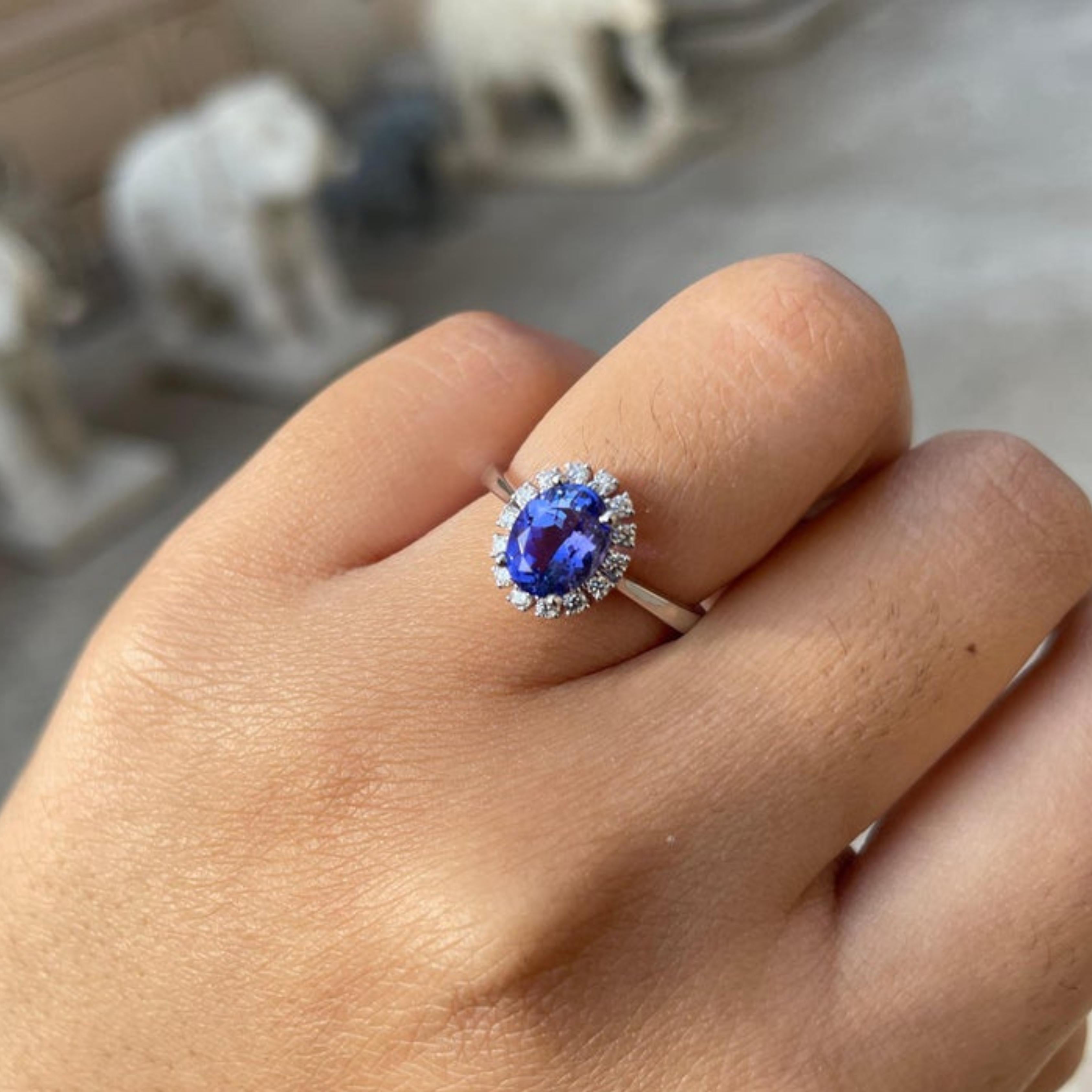 En venta: 1,45 Ct. Anillo de compromiso de diamante tanzanita certificado tachonado en oro blanco de 18k  3