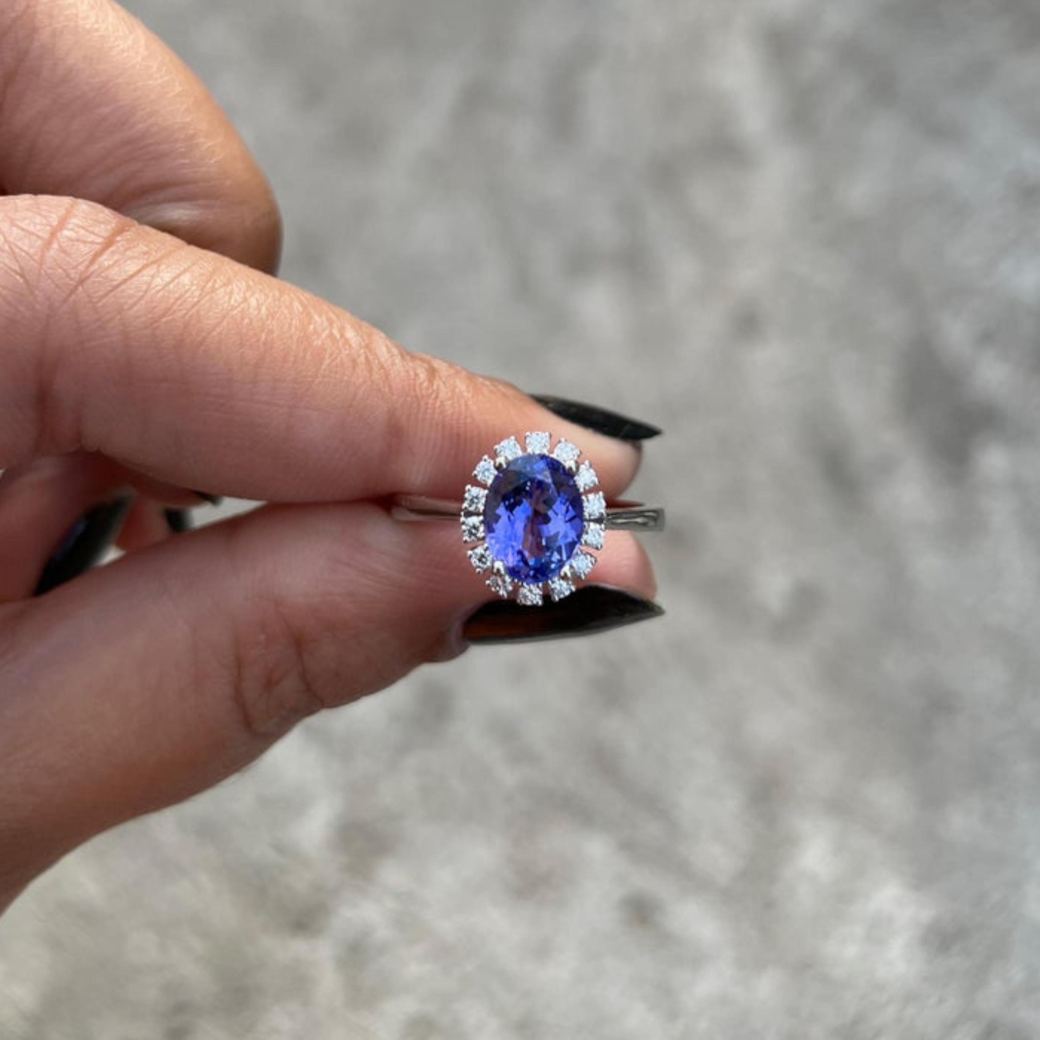 En venta: 1,45 Ct. Anillo de compromiso de diamante tanzanita certificado tachonado en oro blanco de 18k  5