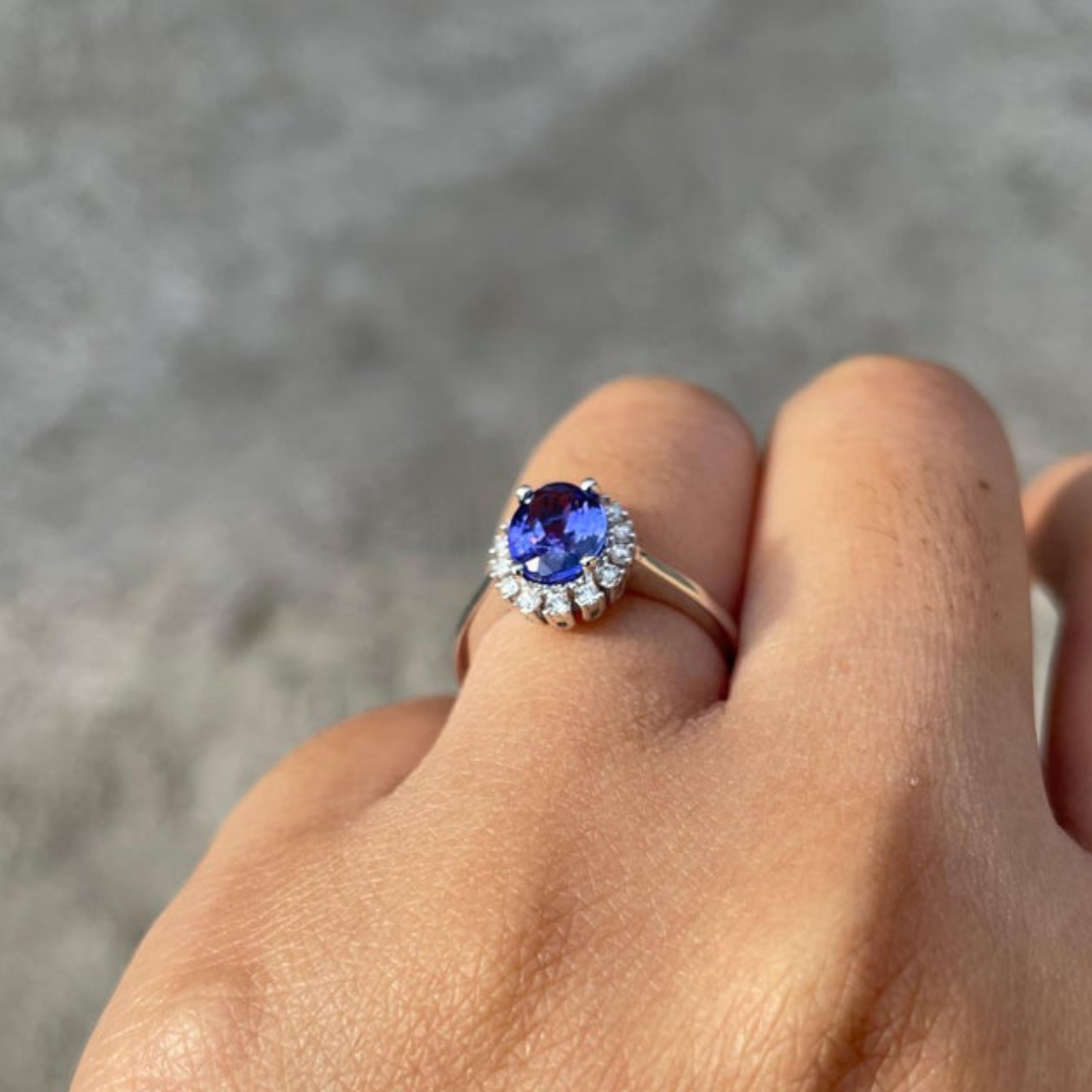 En venta: 1,45 Ct. Anillo de compromiso de diamante tanzanita certificado tachonado en oro blanco de 18k  7