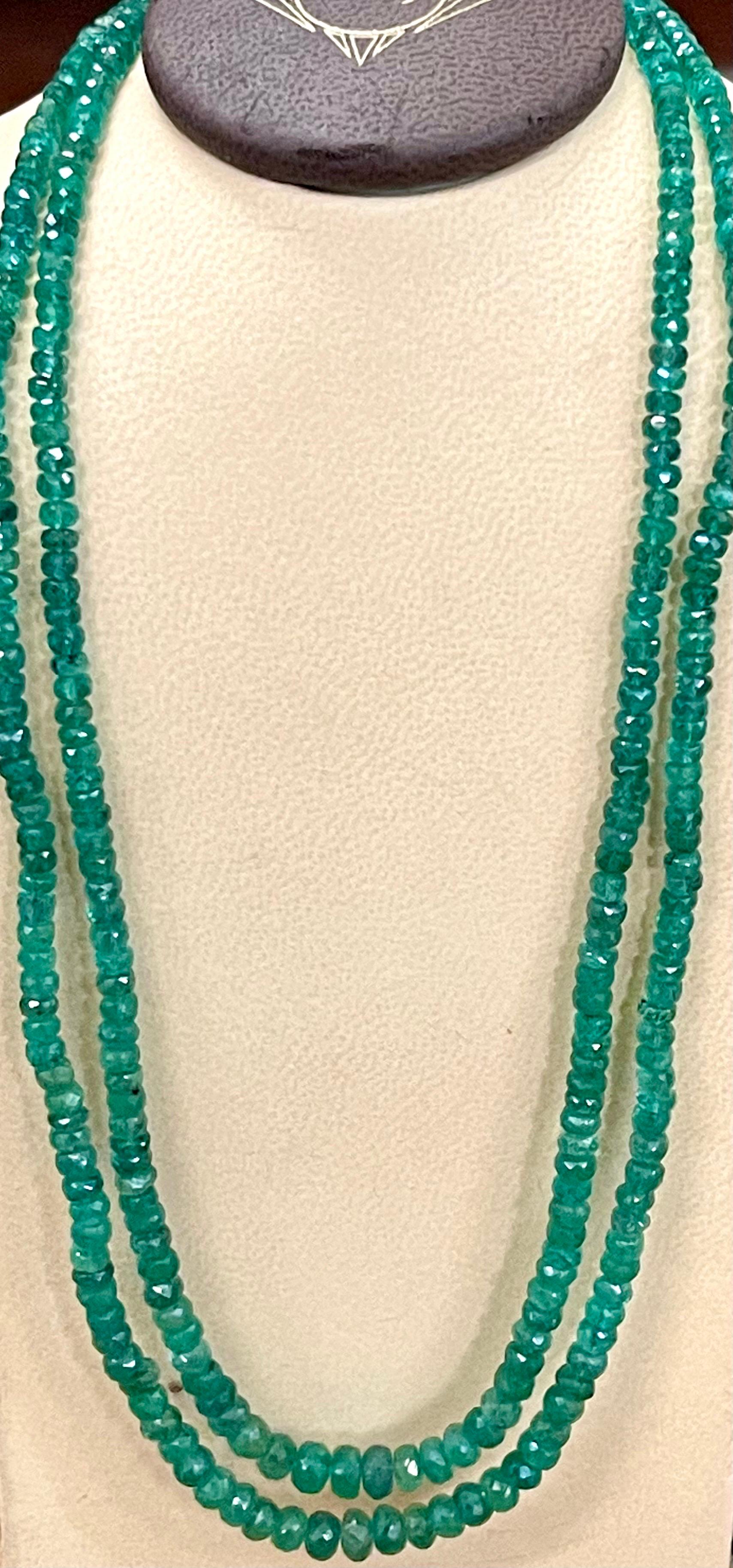 145 Ct Fine Natural Emerald Beads 2 Line Necklace with 14 Kt Yellow Gold Clasp For Sale 2