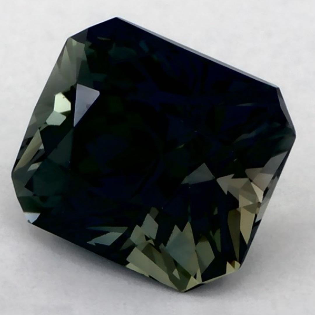 Ottagono 1.45 carati di zaffiro verde ottagonale sfuso in vendita