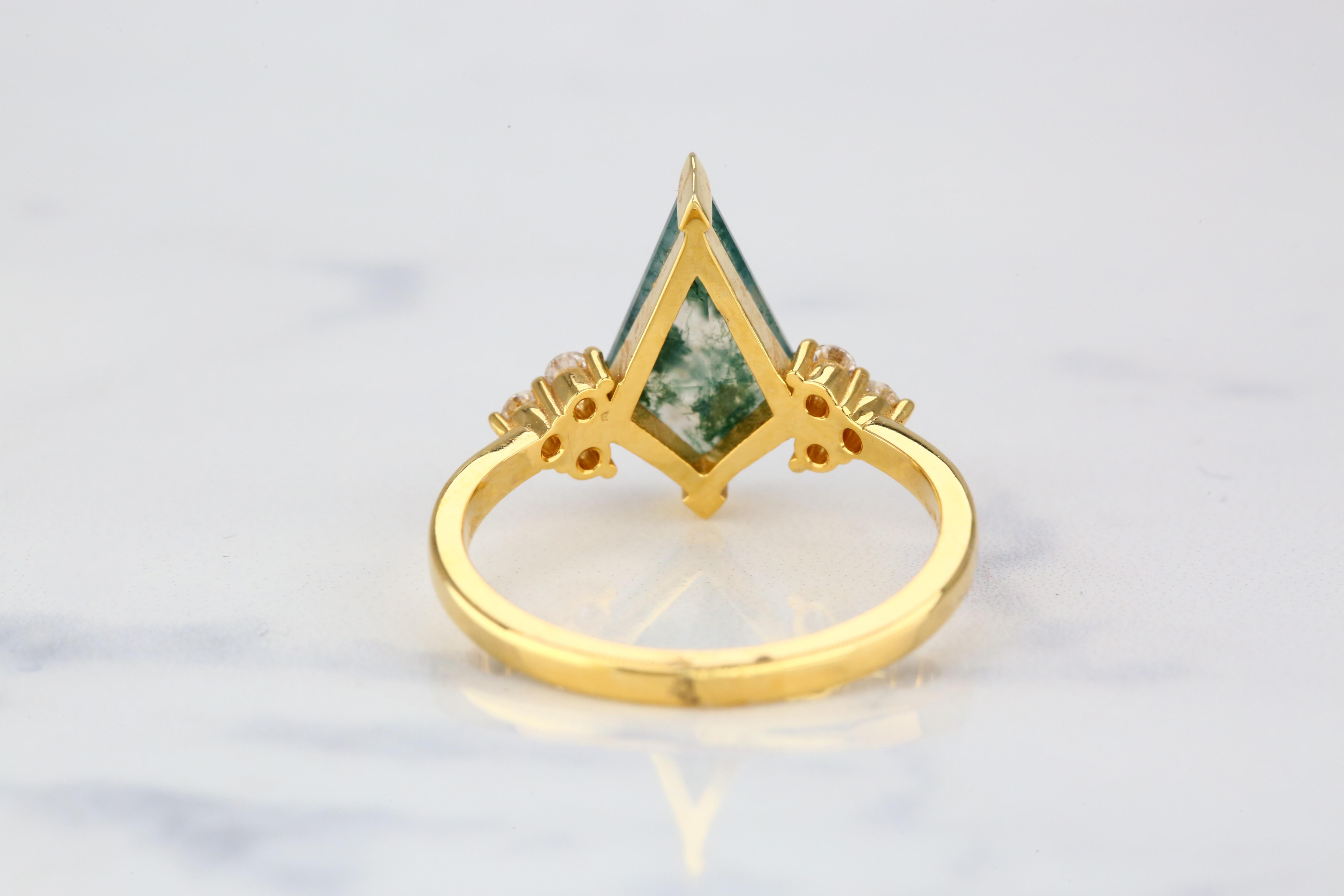 Byzantine 1.45 Ct. Moss Agate with Diamond Cocktail Ring For Sale