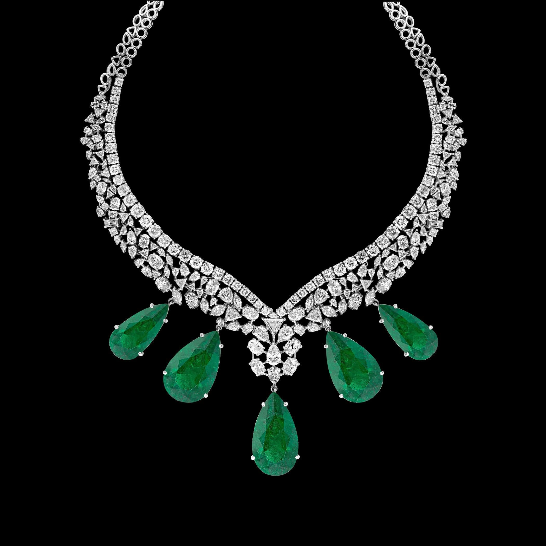 GIA-zertifiziert 145 Karat russischer unbehandelter Smaragd & 45 Karat Diamant-Halskette Suite im Angebot 6