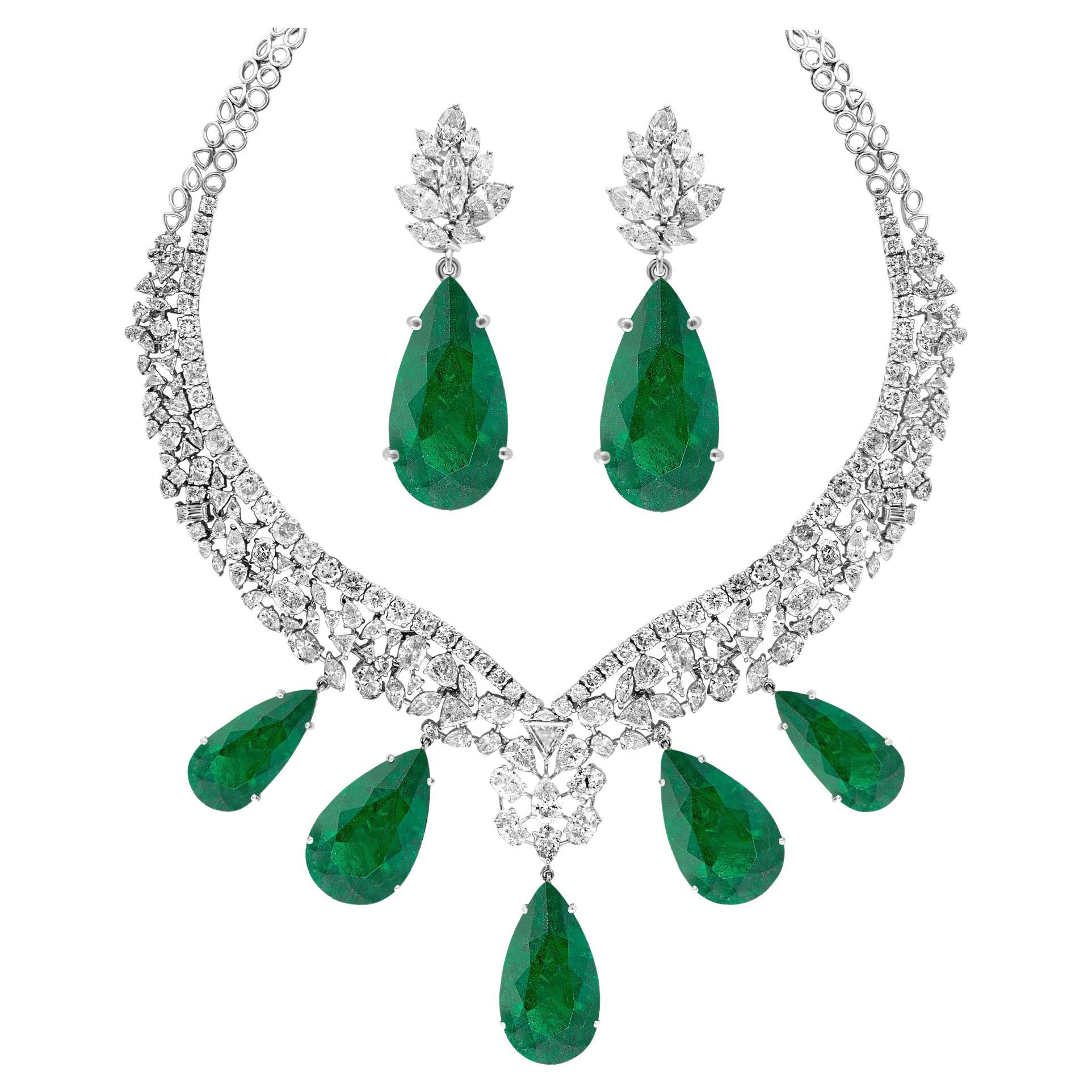 GIA Certified 145ct Russian No Enhacement Emerald & 45 ct Diamond Necklace Suite