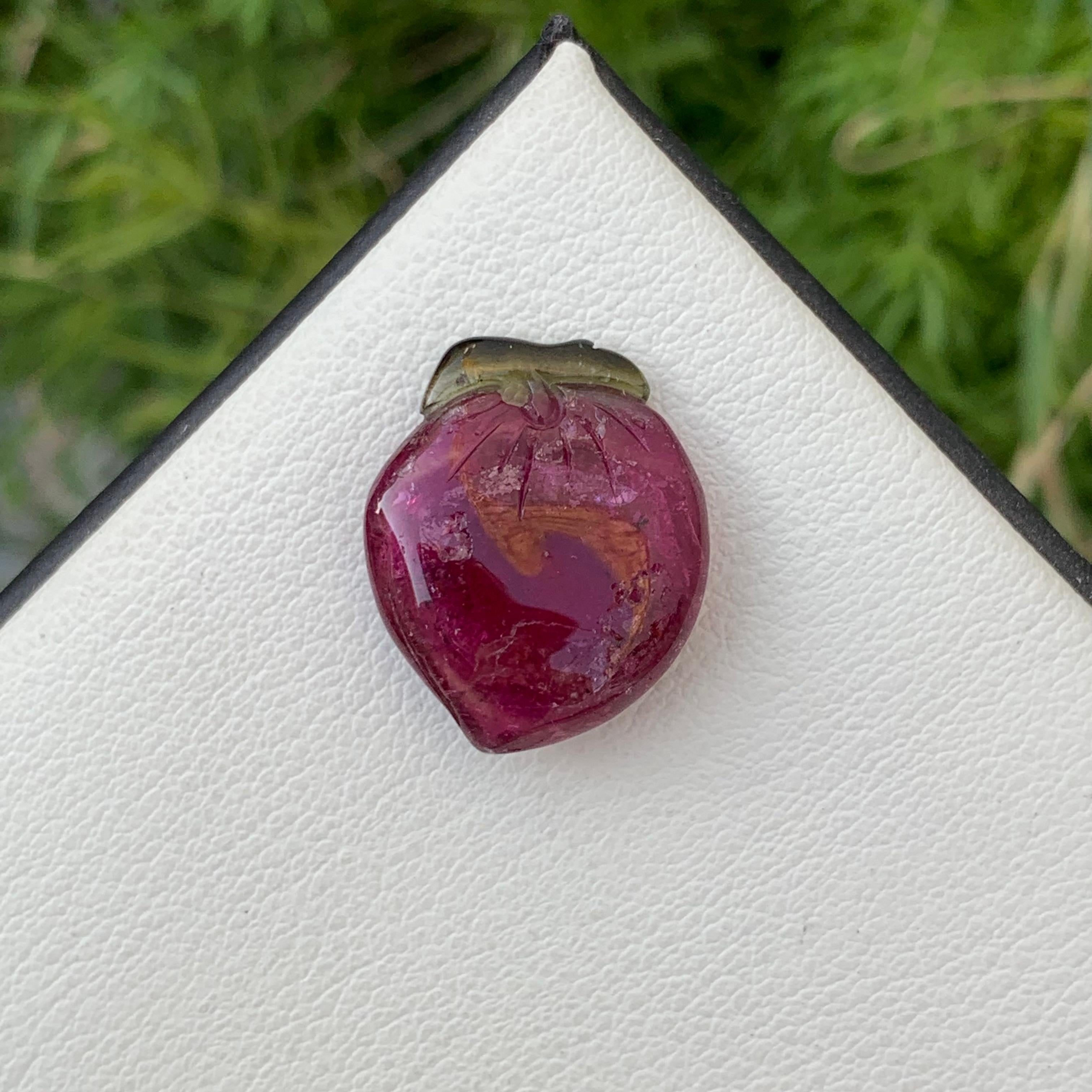 Malagasy 14.50 Carat Faceted Strawberry Shape Watermelon Tourmaline Drilled Carving For Sale