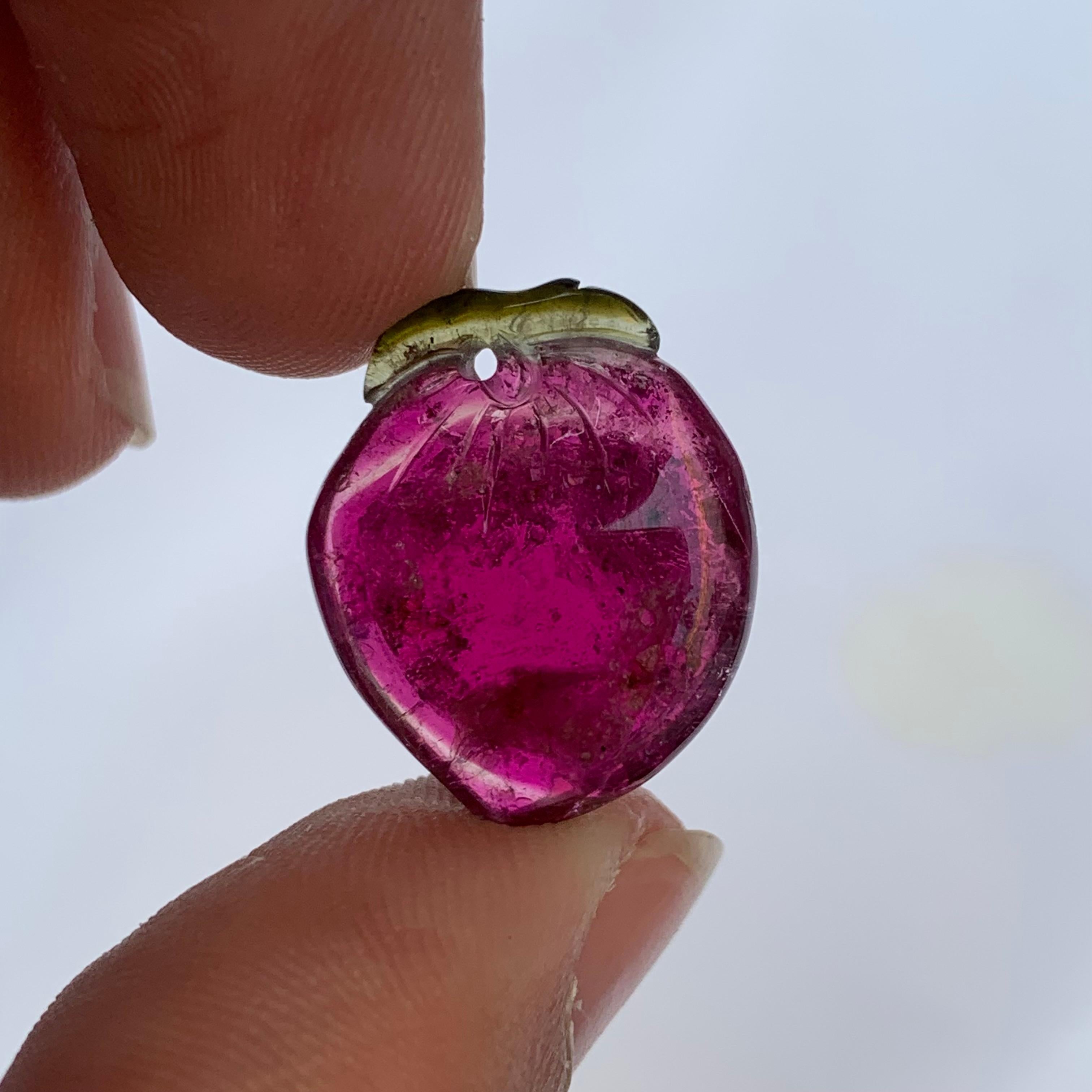 14.50 Carat Faceted Strawberry Shape Watermelon Tourmaline Drilled Carving In Good Condition For Sale In Peshawar, PK