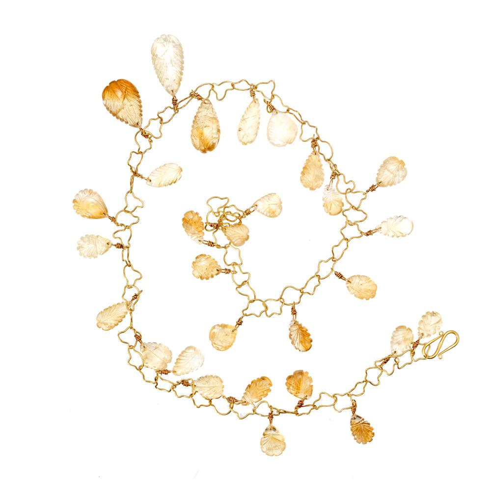 145.00 Carat Citrine Carved Quartz Yellow Gold Adjustable Necklace In Good Condition For Sale In Stamford, CT