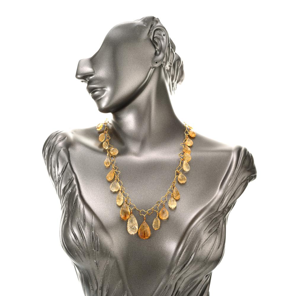 145.00 Carat Citrine Carved Quartz Yellow Gold Adjustable Necklace For Sale 1