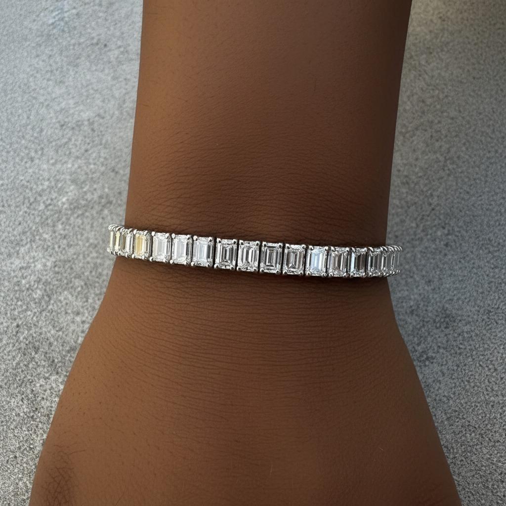 Pulsera de tenis con diamantes de color F-G de 14,50 ctw en oro blanco de 14 quilates en Nuevo estado para la venta en Chicago, IL