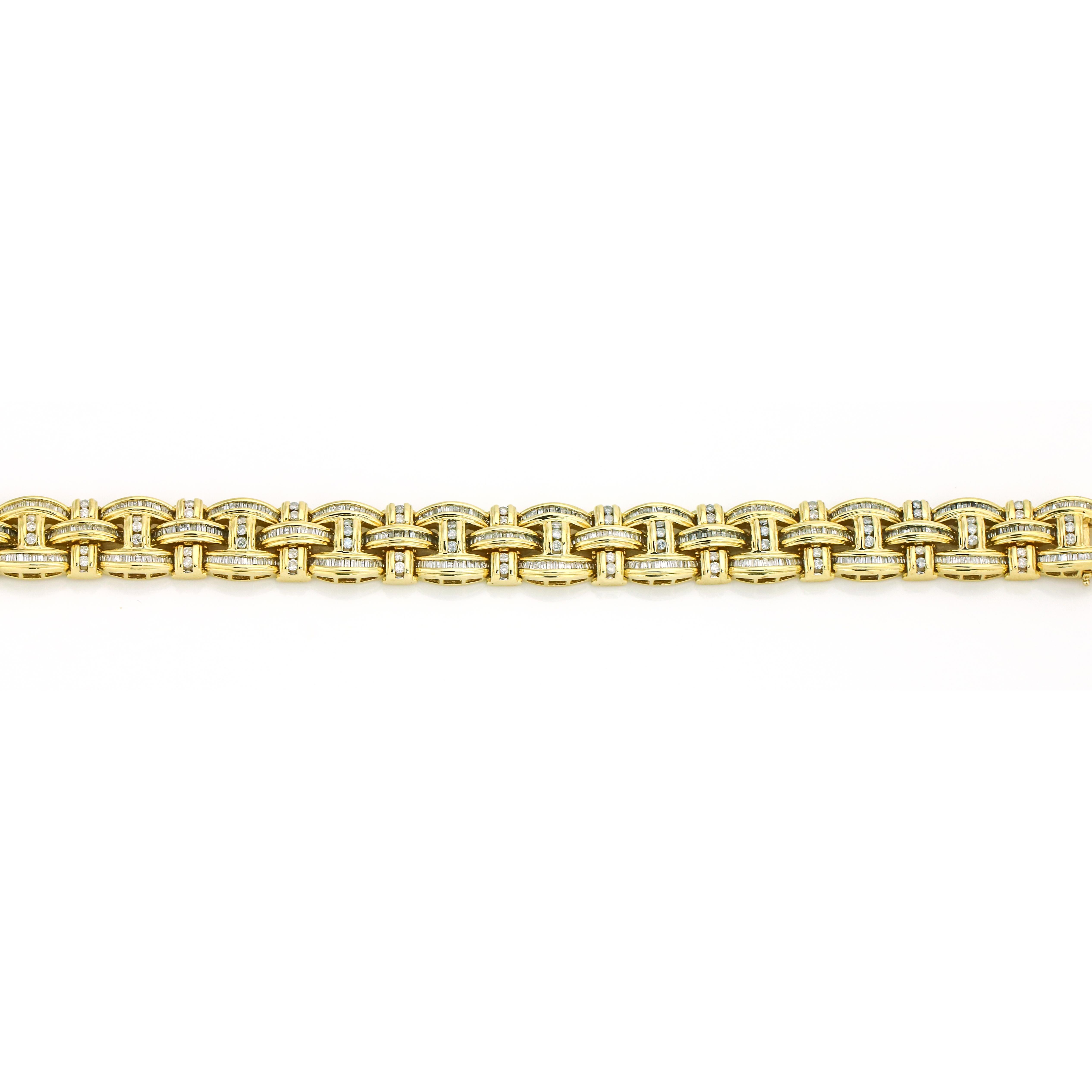14.55 Carat 14 Karat Yellow Gold Diamond Men's Link Bracelet For Sale 2
