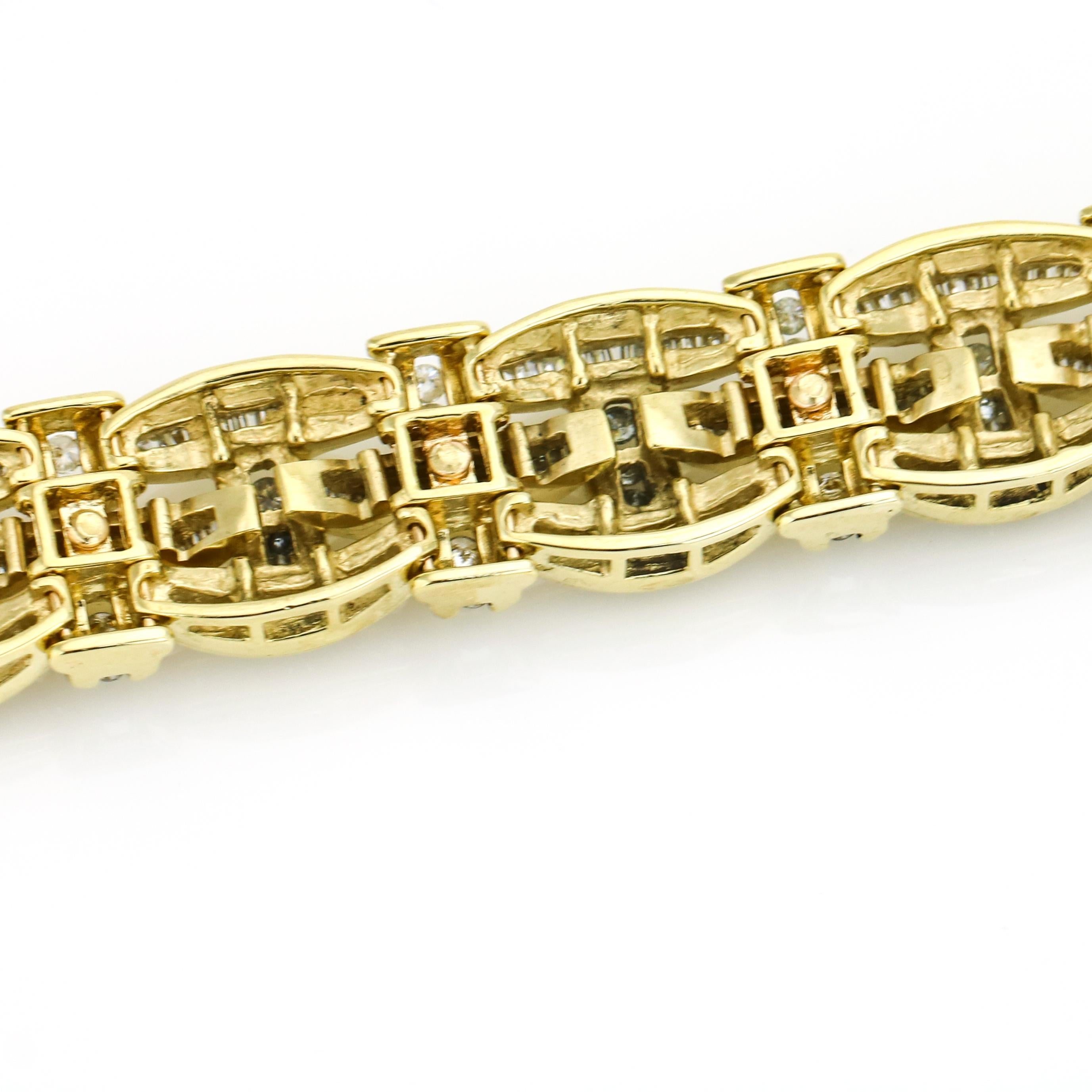 14.55 Carat 14 Karat Yellow Gold Diamond Men's Link Bracelet For Sale 3