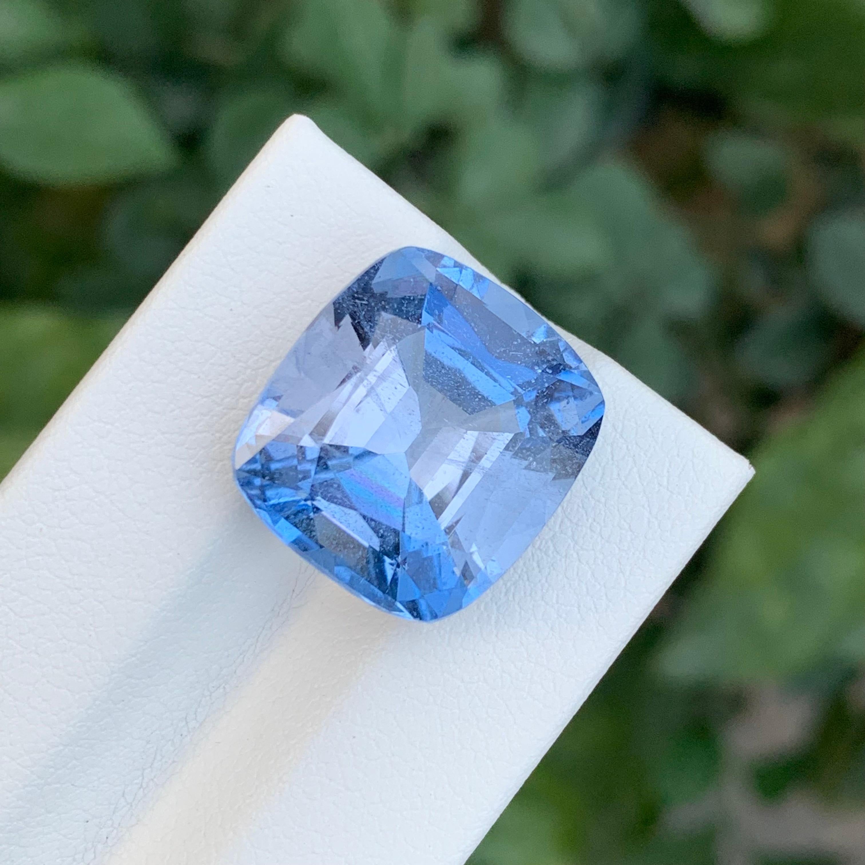 14.55 Carat Natural Loose Aquamarine Goshenite Cushion Shape Gem For Sale 5
