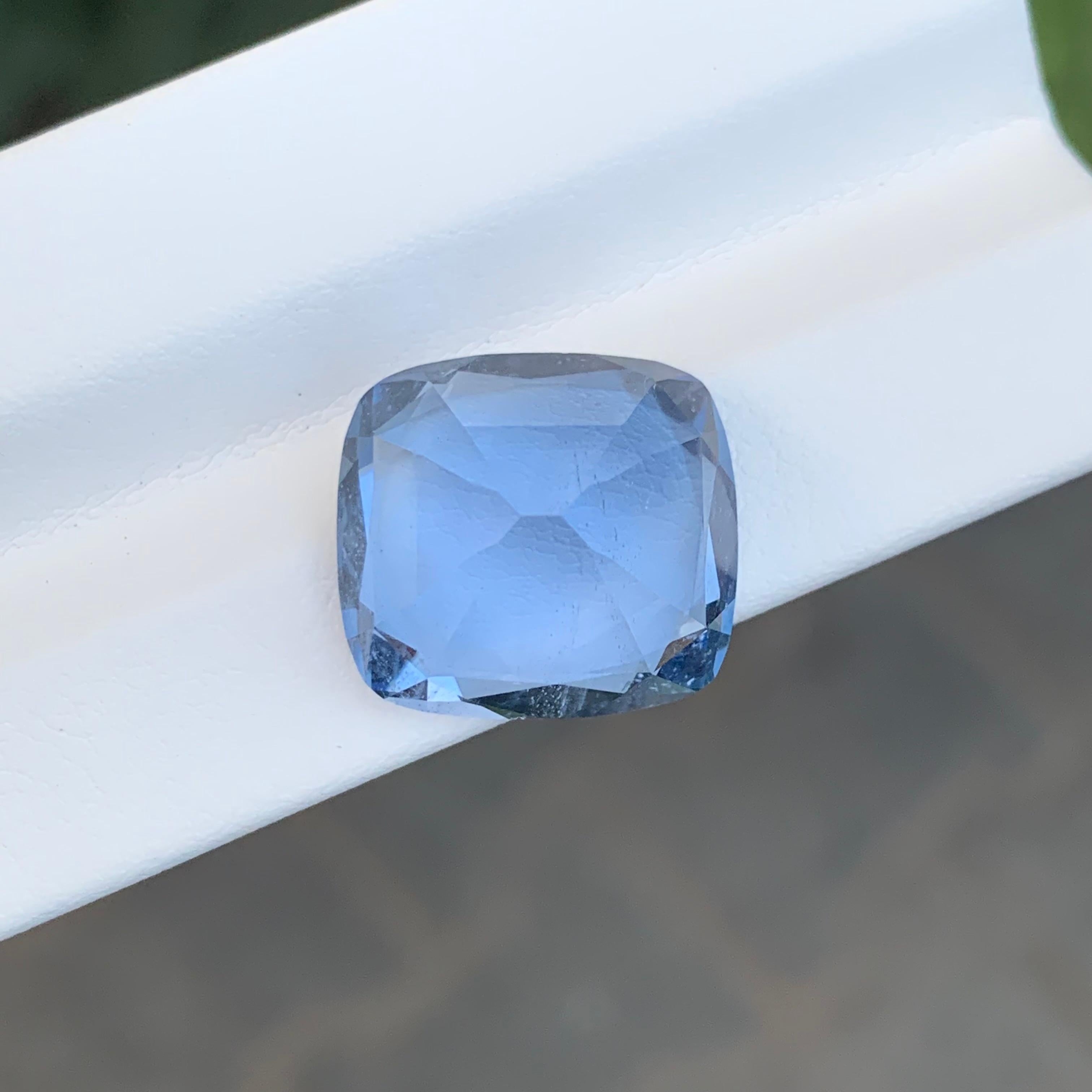 Women's or Men's 14.55 Carat Natural Loose Aquamarine Goshenite Cushion Shape Gem For Sale