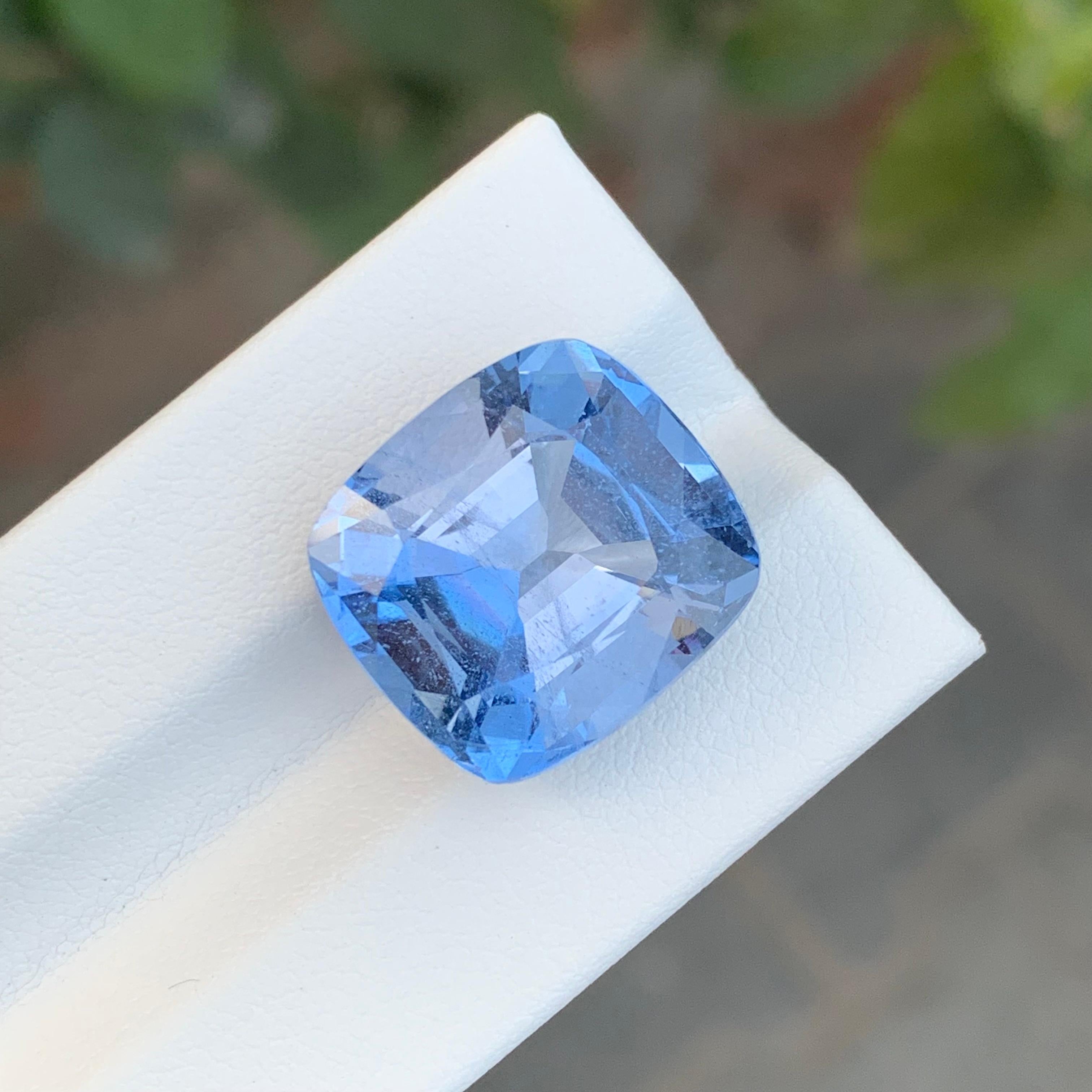 14.55 Carat Natural Loose Aquamarine Goshenite Cushion Shape Gem For Sale 1