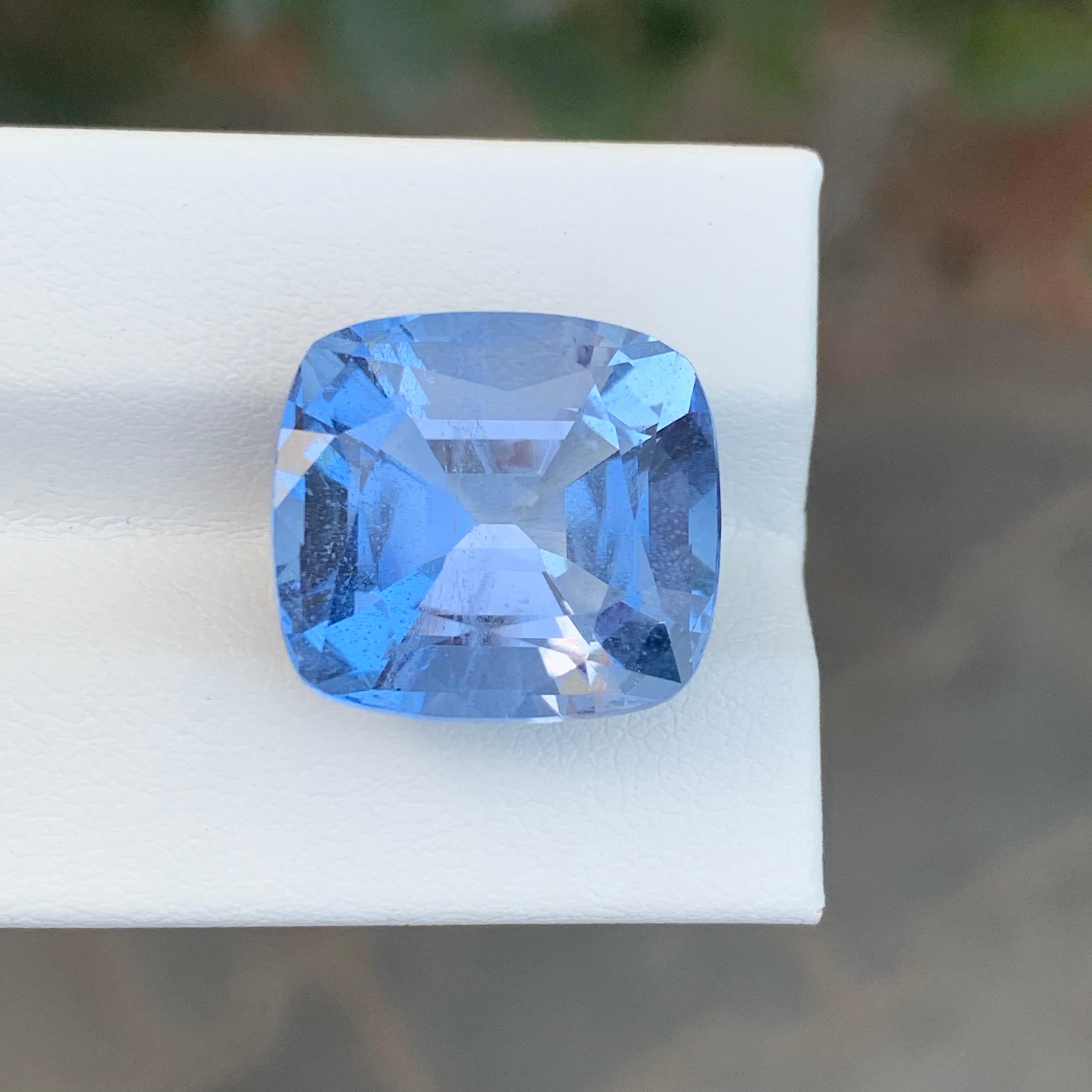 14.55 Carat Natural Loose Aquamarine Goshenite Cushion Shape Gem For Sale 2