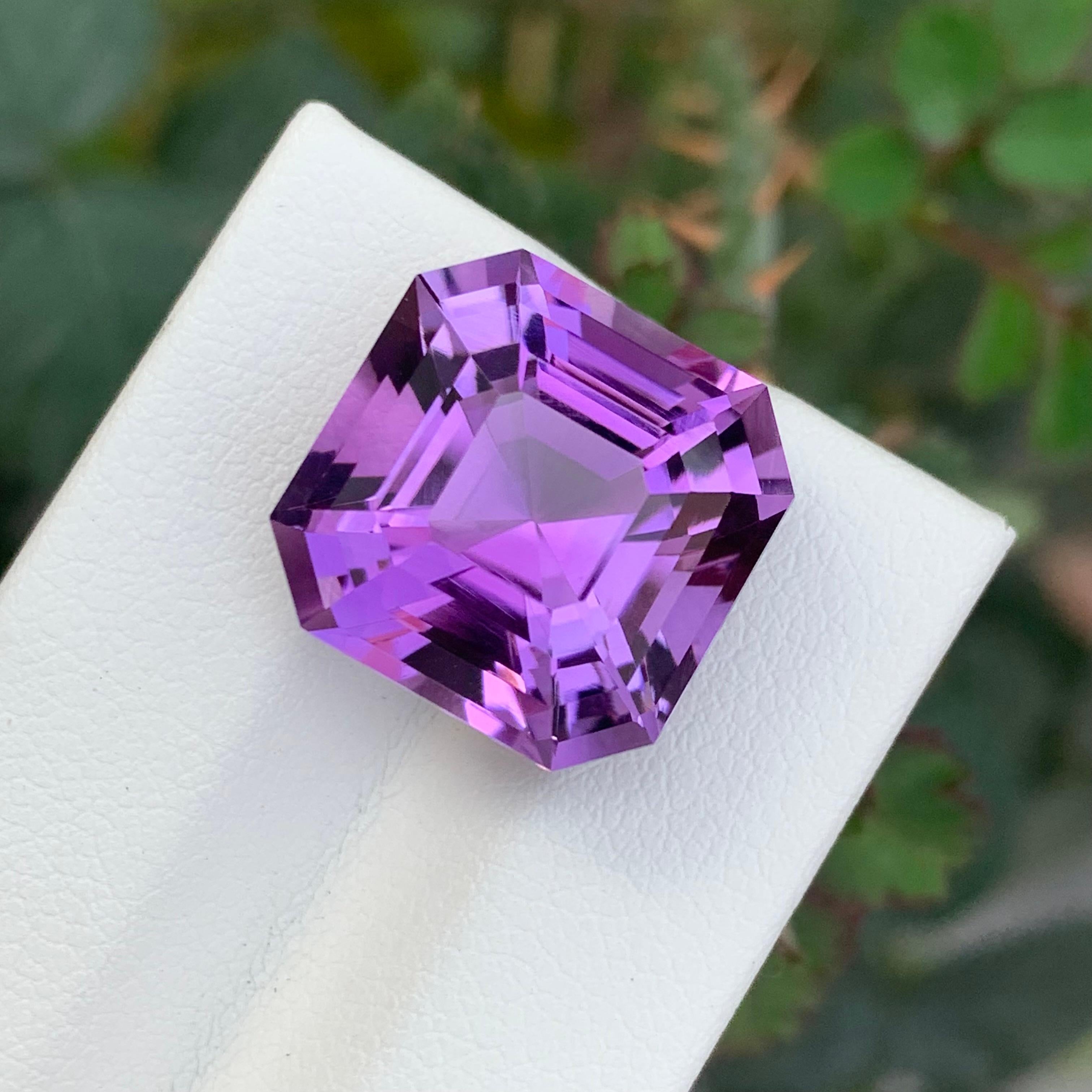 14.55 Carats Perfect Asscher Cut Loose Purple Amethyst Brazil Mine For Sale 2