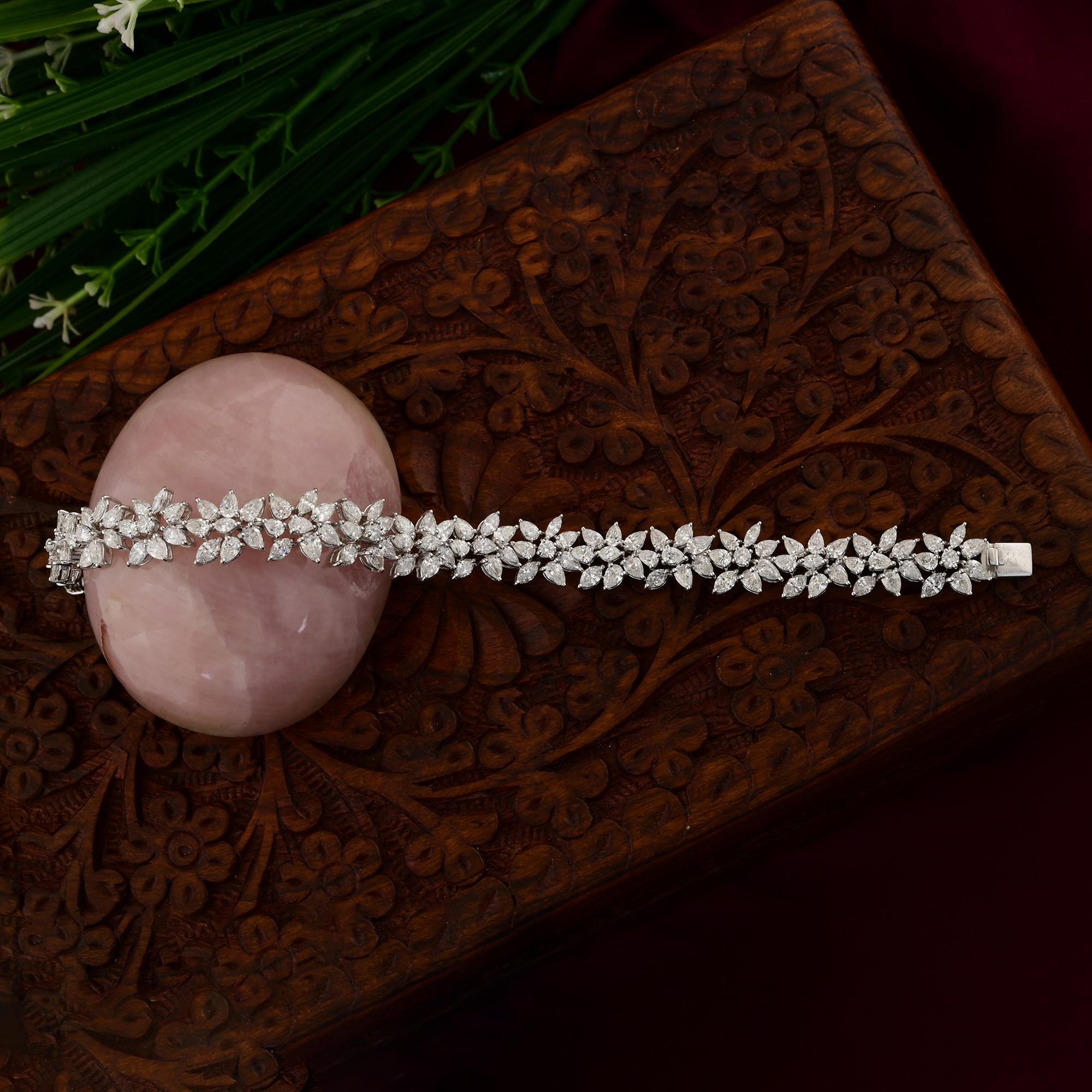 Pulsera de compromiso con racimo de diamantes certificado SI/H de 14,55 qt Oro blanco de 14 quilates en Nuevo estado para la venta en Diera, Dubai